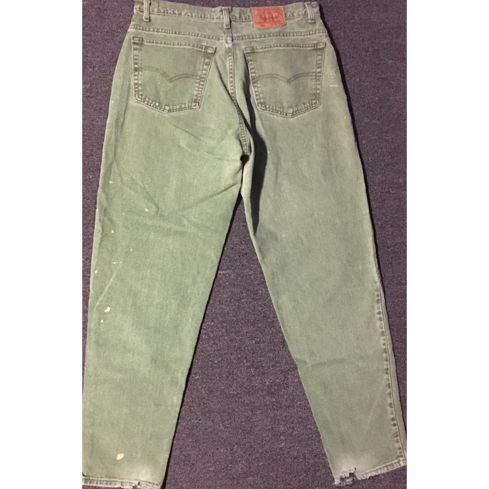 Levi's VINTAGE Levi’s Jeans Main Selling Point Levi’s 560 Tapered Mens 38 Green Denim 90s Grunge Paint Distressed 80s 90s Biker Rock USA Size US 38 / EU 54 - 2 Thumbnail