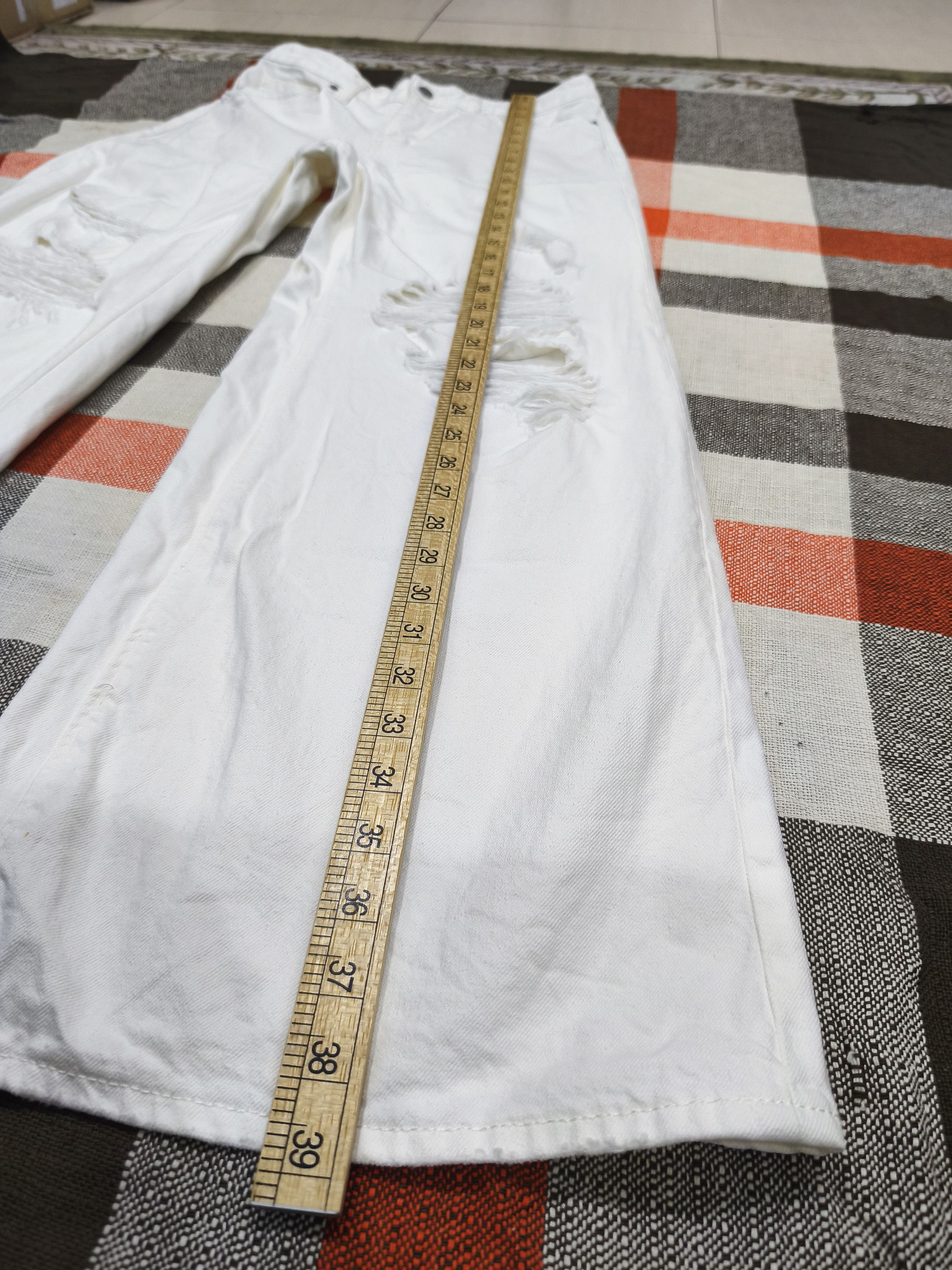 GU Distressed Gu jeans off white wide leg L Size 30" / US 8 / IT 44 - 15 Thumbnail