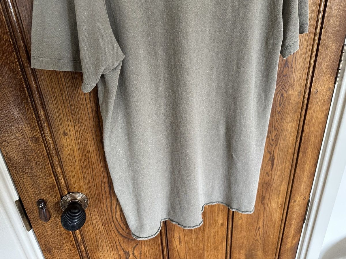 Saint Laurent Paris $550 Saint Laurent Rive Gauche logo t shirt olive khaki Size US S / EU 44-46 / 1 - 19 Thumbnail