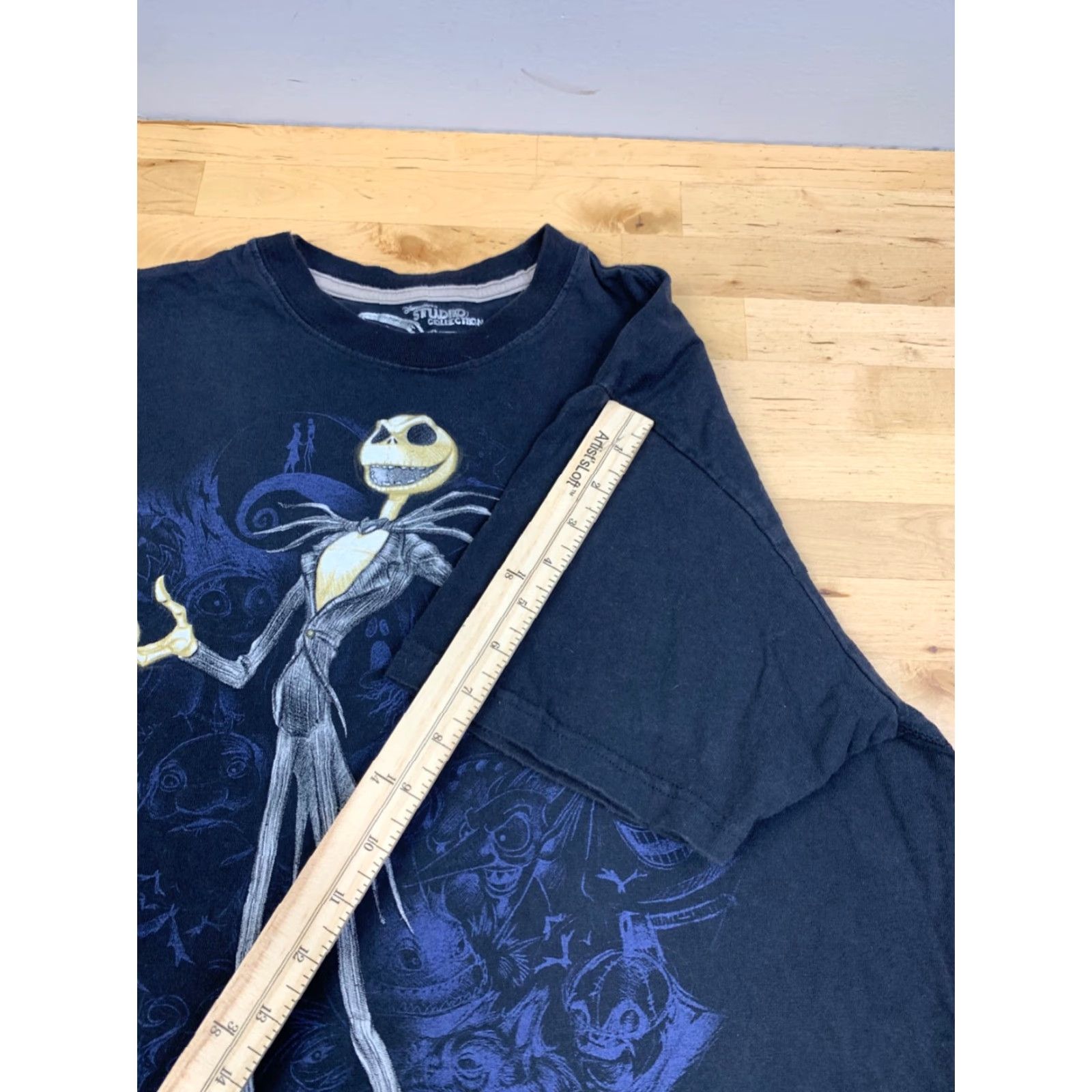 Disney VINTAGE Nightmare Before Christmas Shirt Men L Jack Skellington Black Short Sleeve 12104 Size US L / EU 52-54 / 3 - 7 Thumbnail