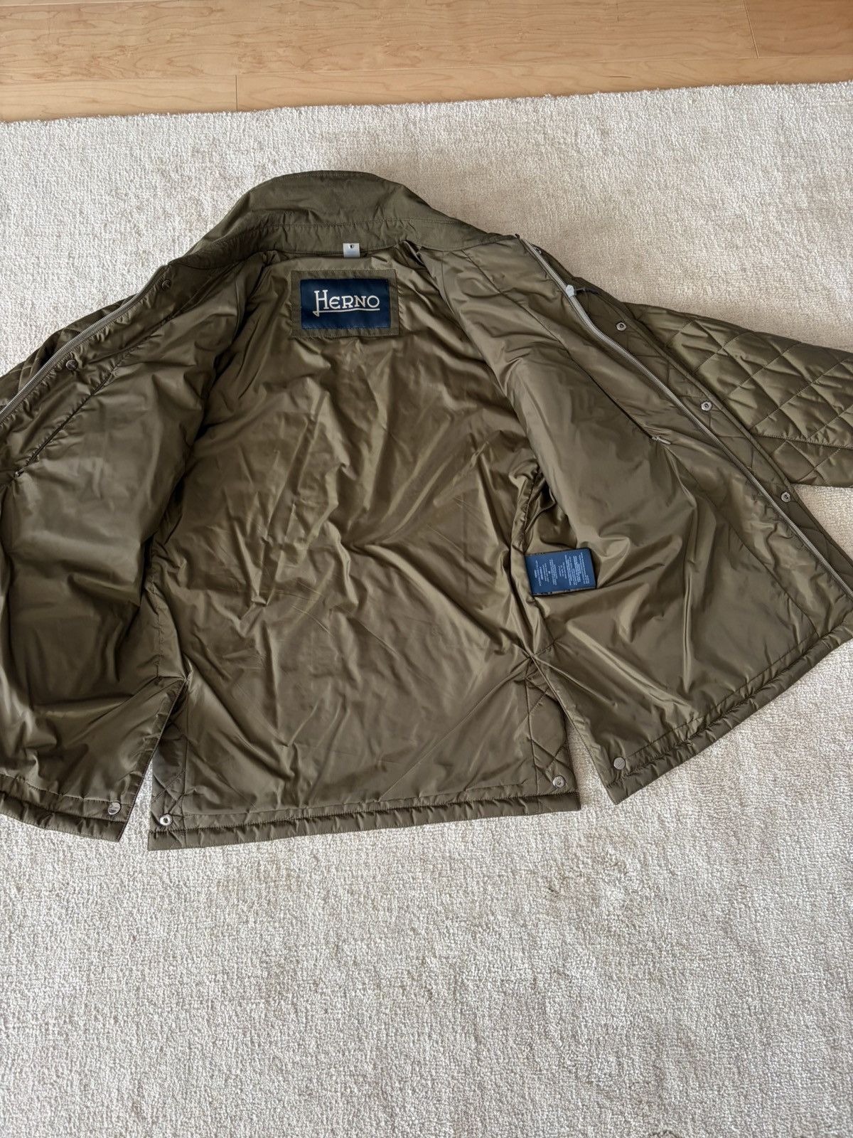 Herno Herno mens barn quilted jacket military green 48 NWT Size US M / EU 48-50 / 2 - 8 Thumbnail