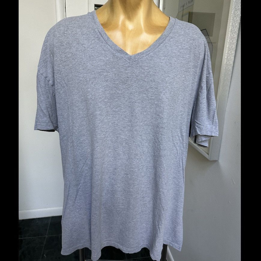 Polo Ralph Lauren VINTAGE Y2K POLO RALPH LAUREN GRAY COTTON TSHIRT VNECK XXL Size US XXL / EU 58 / 5 - 1 Thumbnail