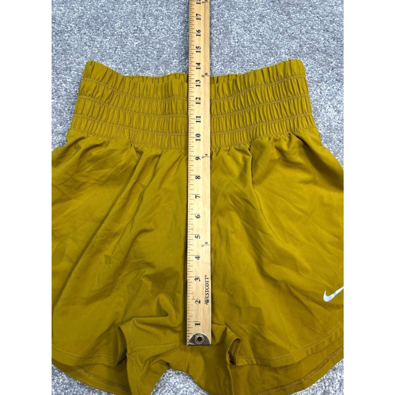 Nike Nike Running Shorts Womens Small Yellow Dri Fit Brief Liner Swoosh Logo Stretch Shirt Size 28" / US 6 / IT 42 - 6 Thumbnail