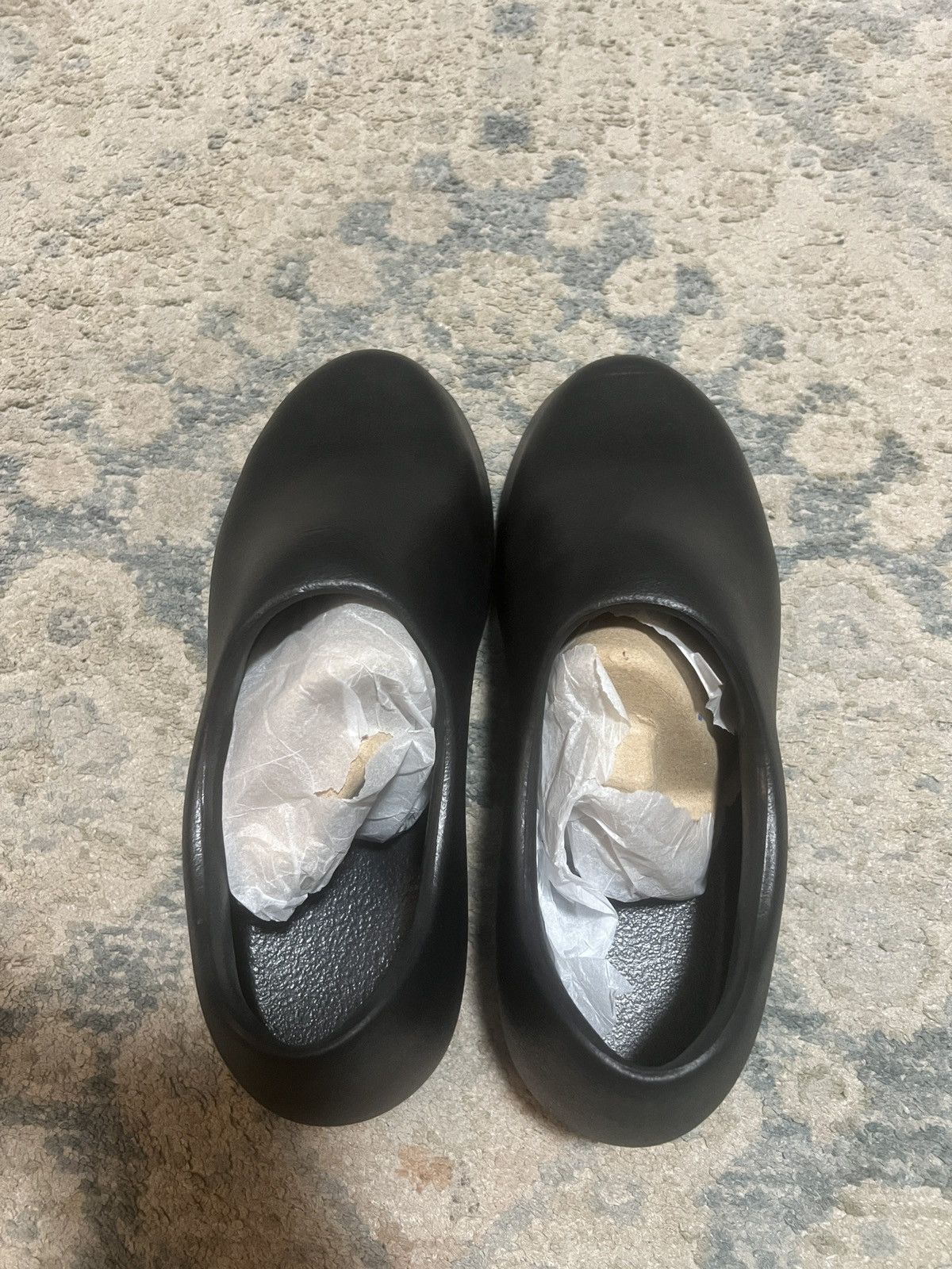 Yeezy Yeezy shoes Size US 10 / EU 43 - 3 Thumbnail