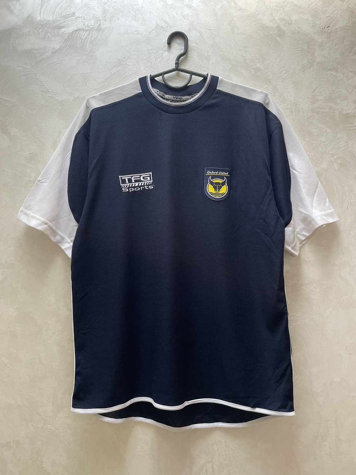 Vintage Oxford united 2005 tfg sports training jersey footballshirt Size US S / EU 44-46 / 1 - 1 Thumbnail