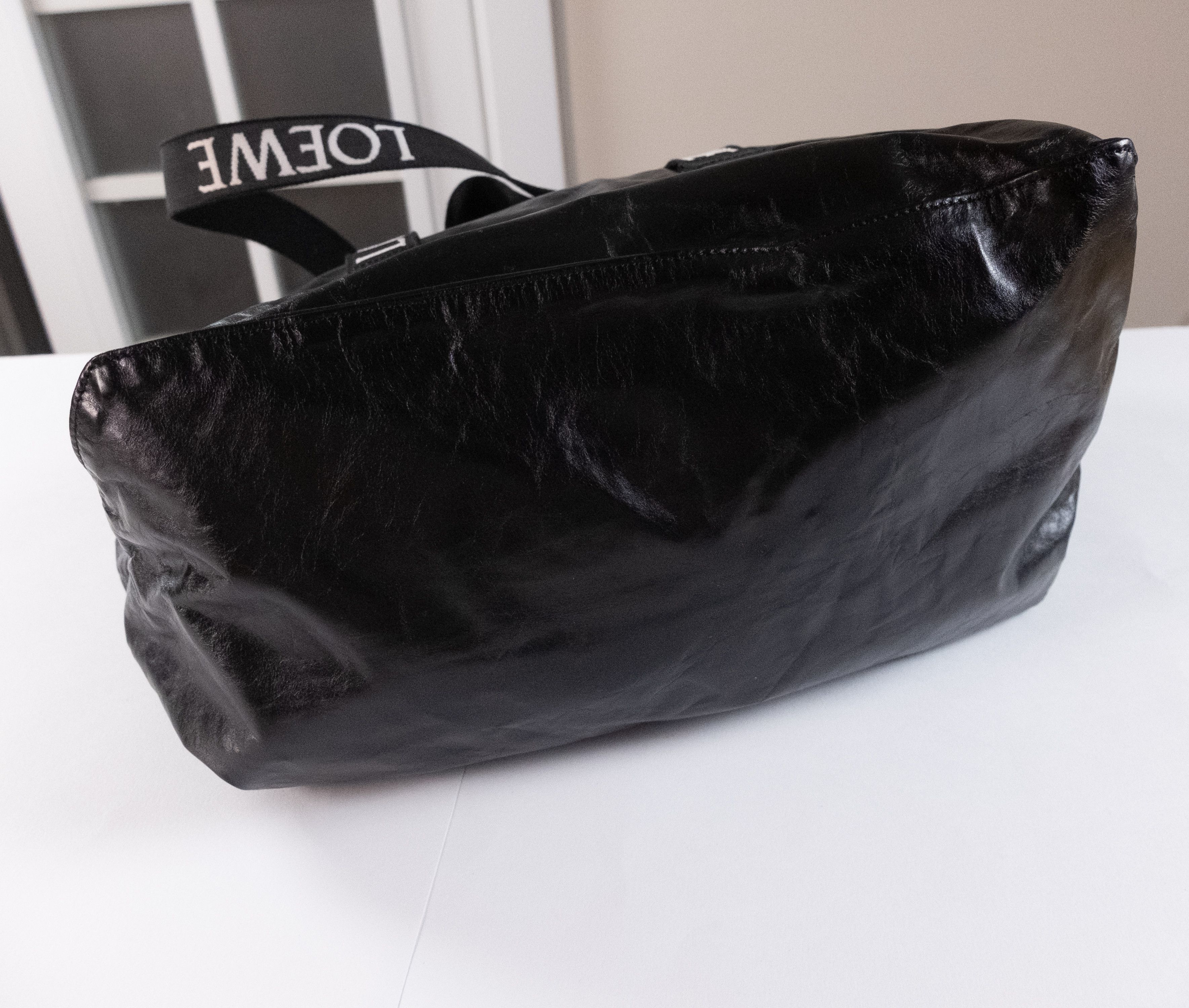 Loewe LOEWE Fold black twin handle lightweight leather tote bag Size ONE SIZE - 9 Thumbnail