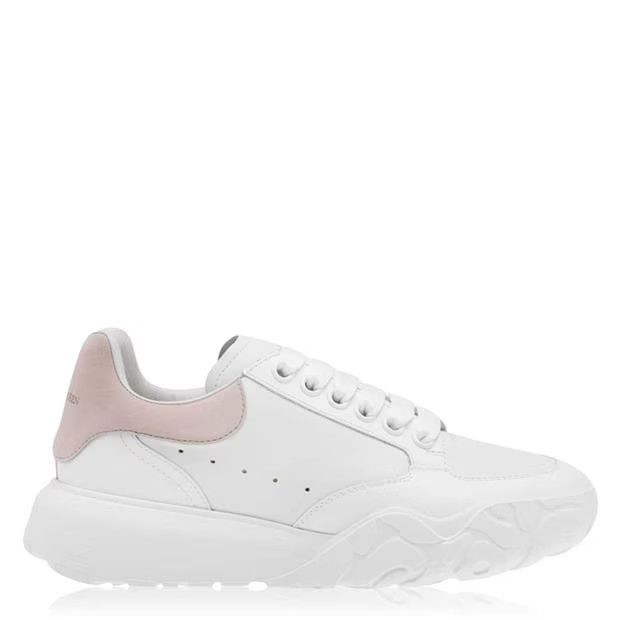 o1g2r1mq0824 Oversized Court Trainers in White & Pink