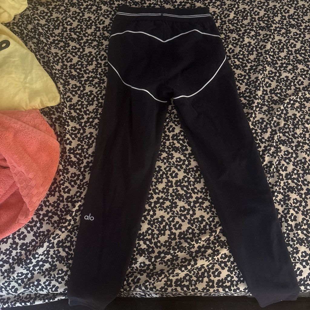 Alo Yoga Black Alo 7/8 Leggings Size 25" / US 0 / IT 36 - 2 Thumbnail