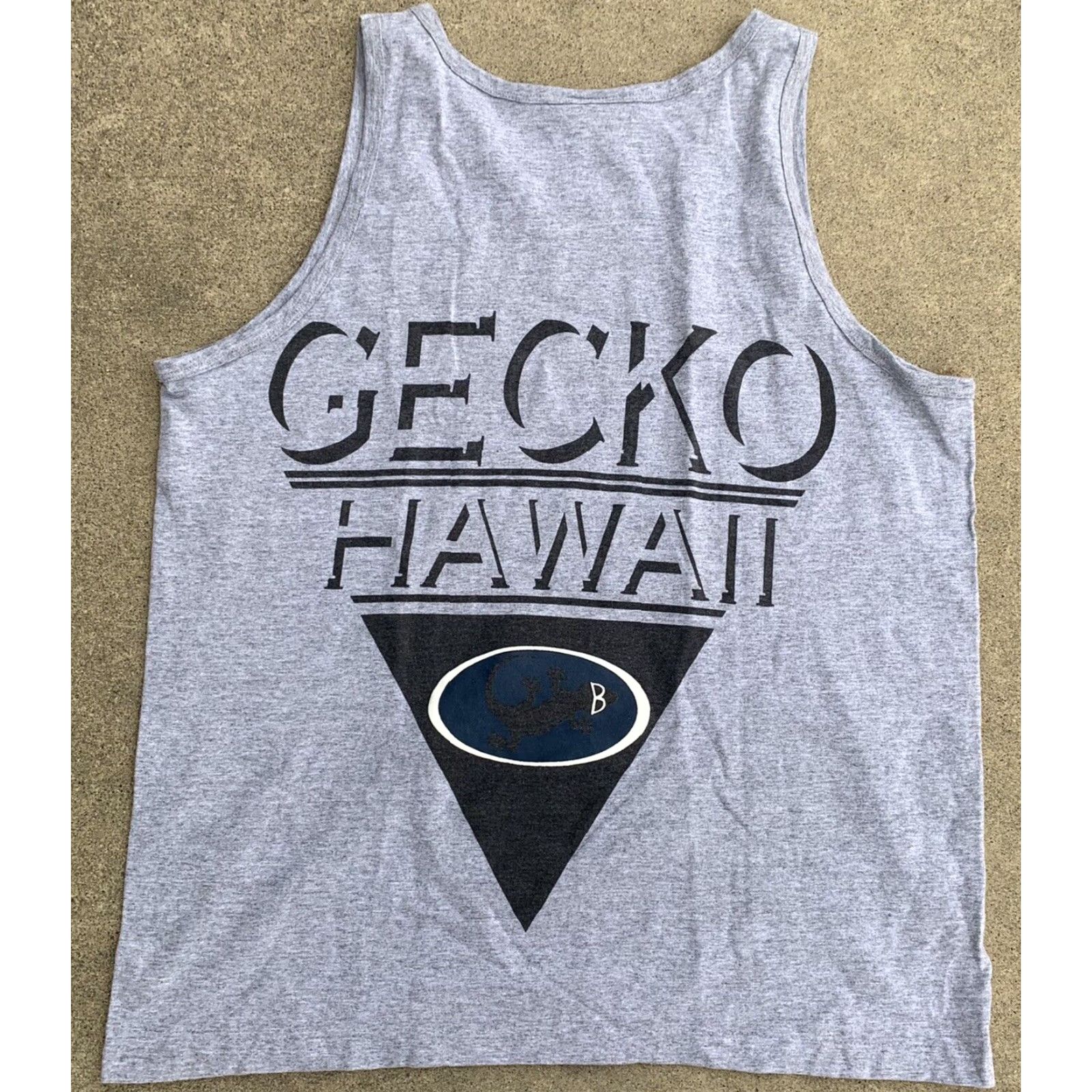 Vintage VINTAGE Gecko Hawaii Tank Top Shirt Men L Gray Cotton Jersey Graphic Print 80s 90s Hawaii USA Retro US Made in USA Single Stitch Hem Short Sleeveless Size US L / EU 52-54 / 3 - 6 Thumbnail