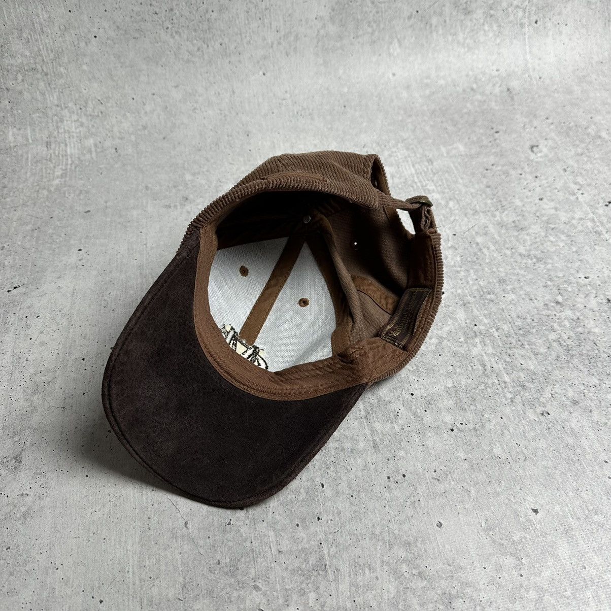Marlboro × Vintage Vintage Mans Marlboro Classic Ribbed Velvet Brown Cap Size ONE SIZE - 5 Thumbnail