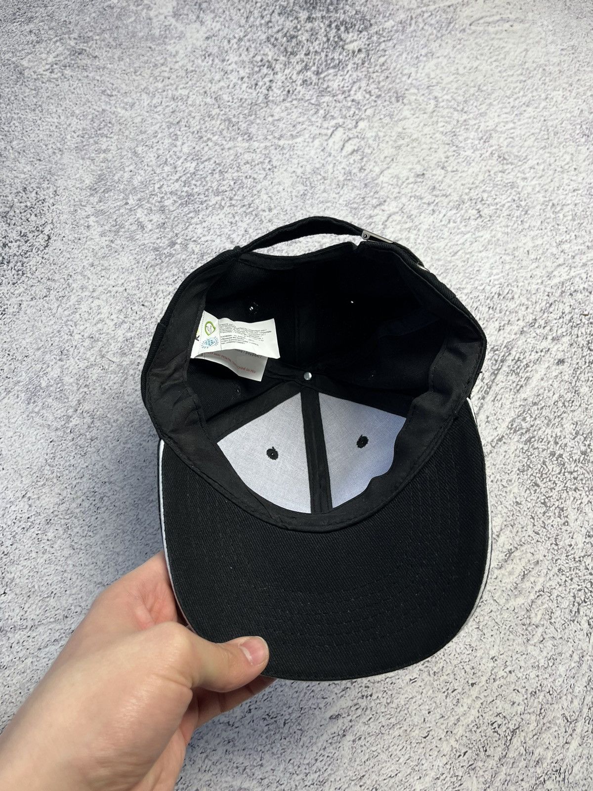 Formula 1 Vintage Mercedes Benz Rare Cap AMG Petronas Formula 1 OS Size ONE SIZE - 12 Thumbnail