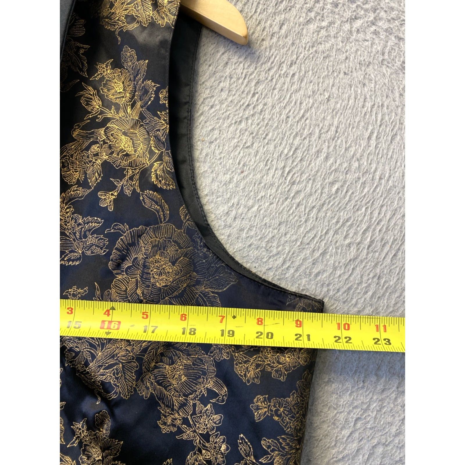 Vintage Formal Fashions vest Unisex L Gold Floral Style USA 135-11 Size L / US 10 / IT 46 - 3 Thumbnail