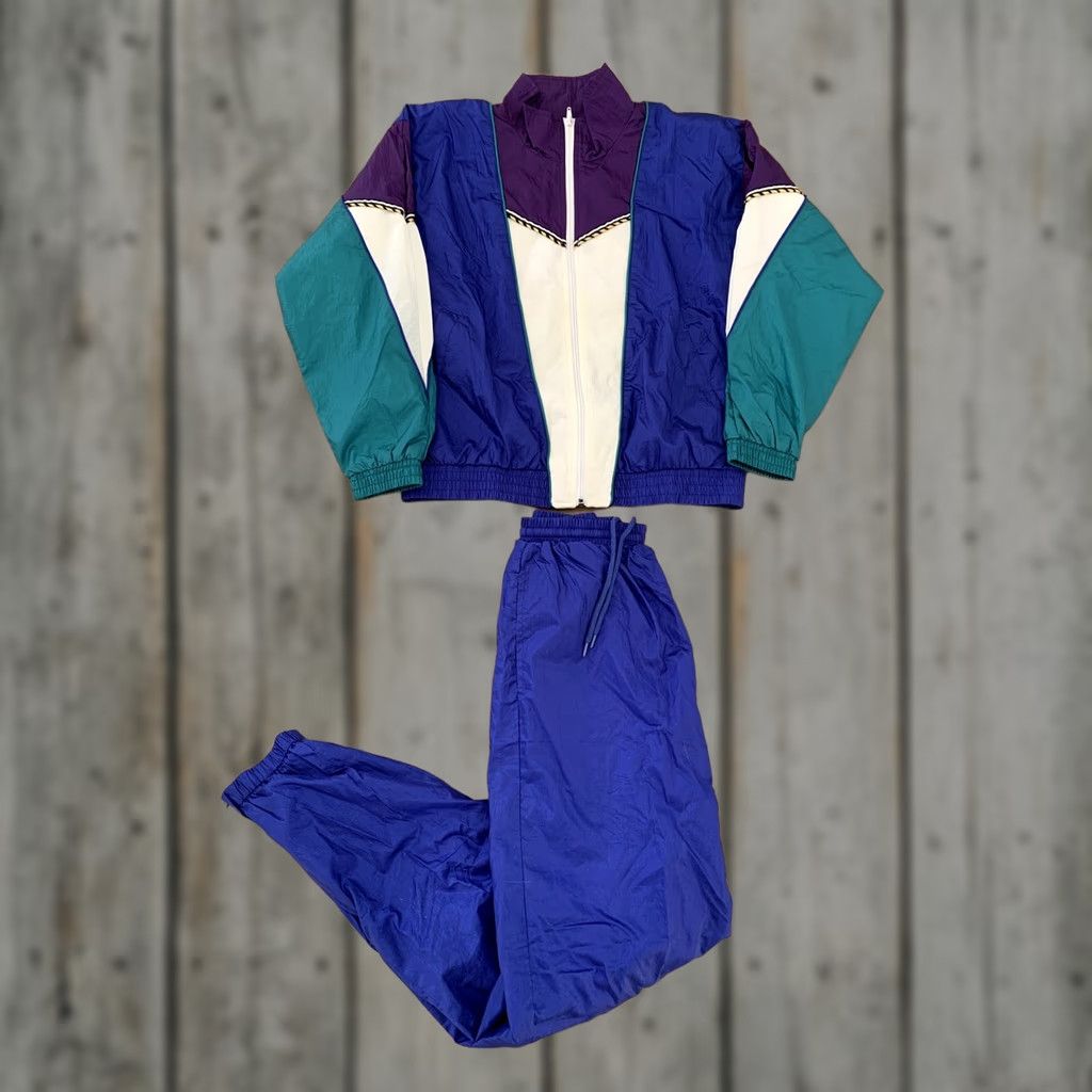 Vintage VINTAGE Suntera Track Jacket Pants Set Womens Medium Blue Polka Dot Nylon Tracksuit Jacket & Pants Women 90s Sports Style Size 32" / US 10 / IT 46 - 1 Thumbnail