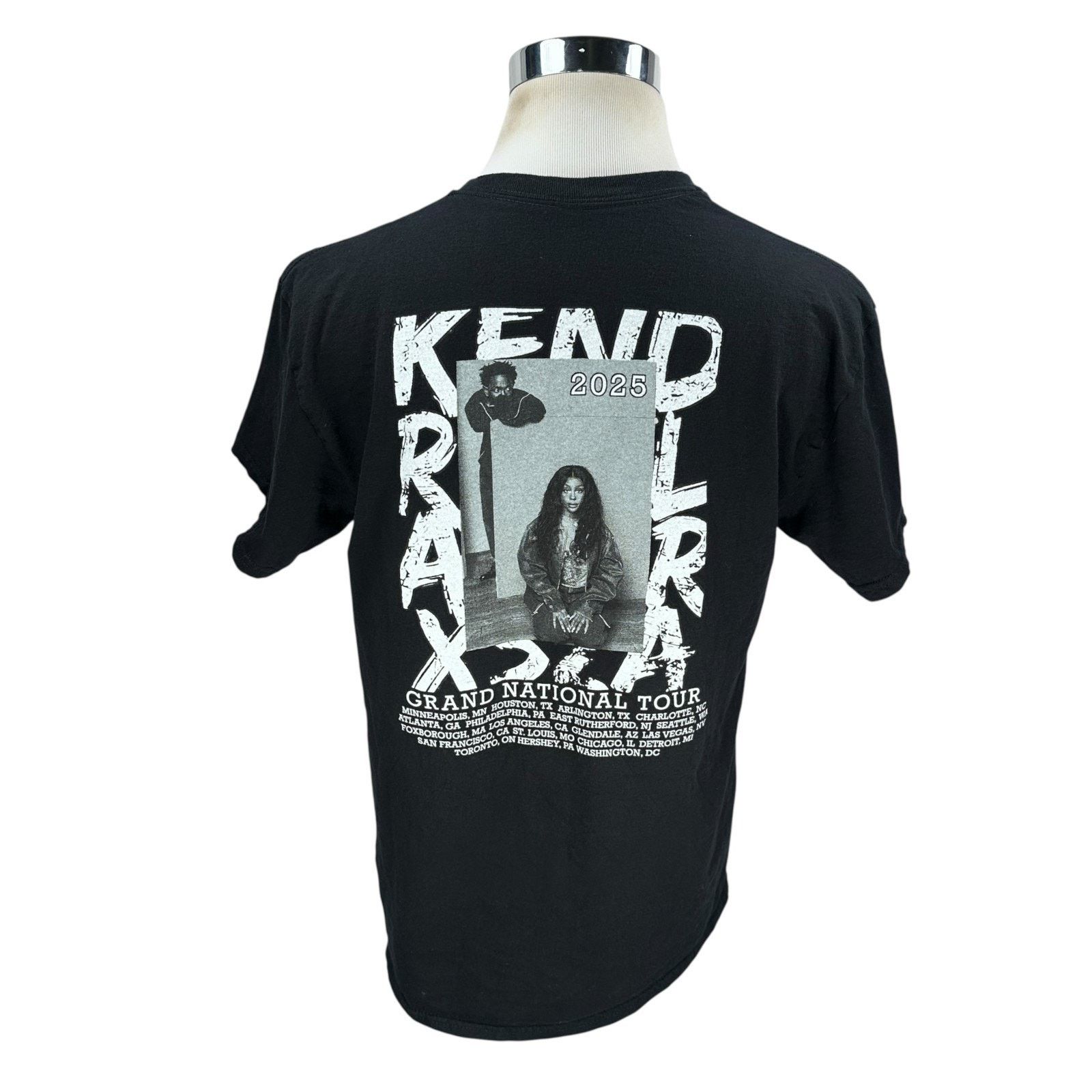 Gildan Kendrick Lamar x SZA National Tour T-Shirt Men’s Large Black Size US L / EU 52-54 / 3 - 4 Thumbnail