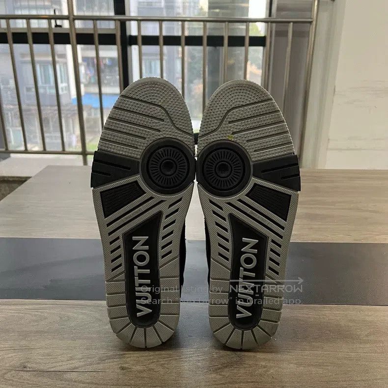 Louis Vuitton Louis Vuitton White and Black Cowboy shoes Size US 10 / EU 43 - 6 Thumbnail