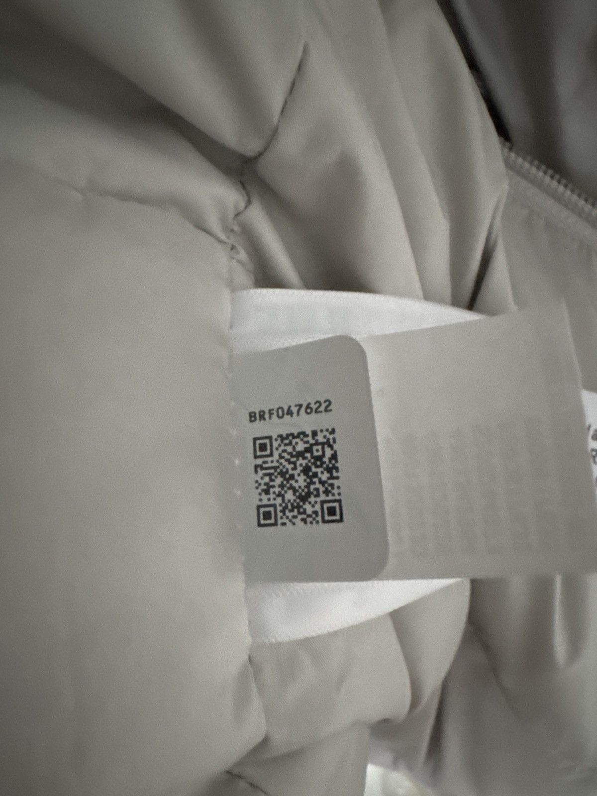 Kaws × The North Face The North Face x Kaws Retro Himalayan Parka sz L Size US L / EU 52-54 / 3 - 15 Thumbnail
