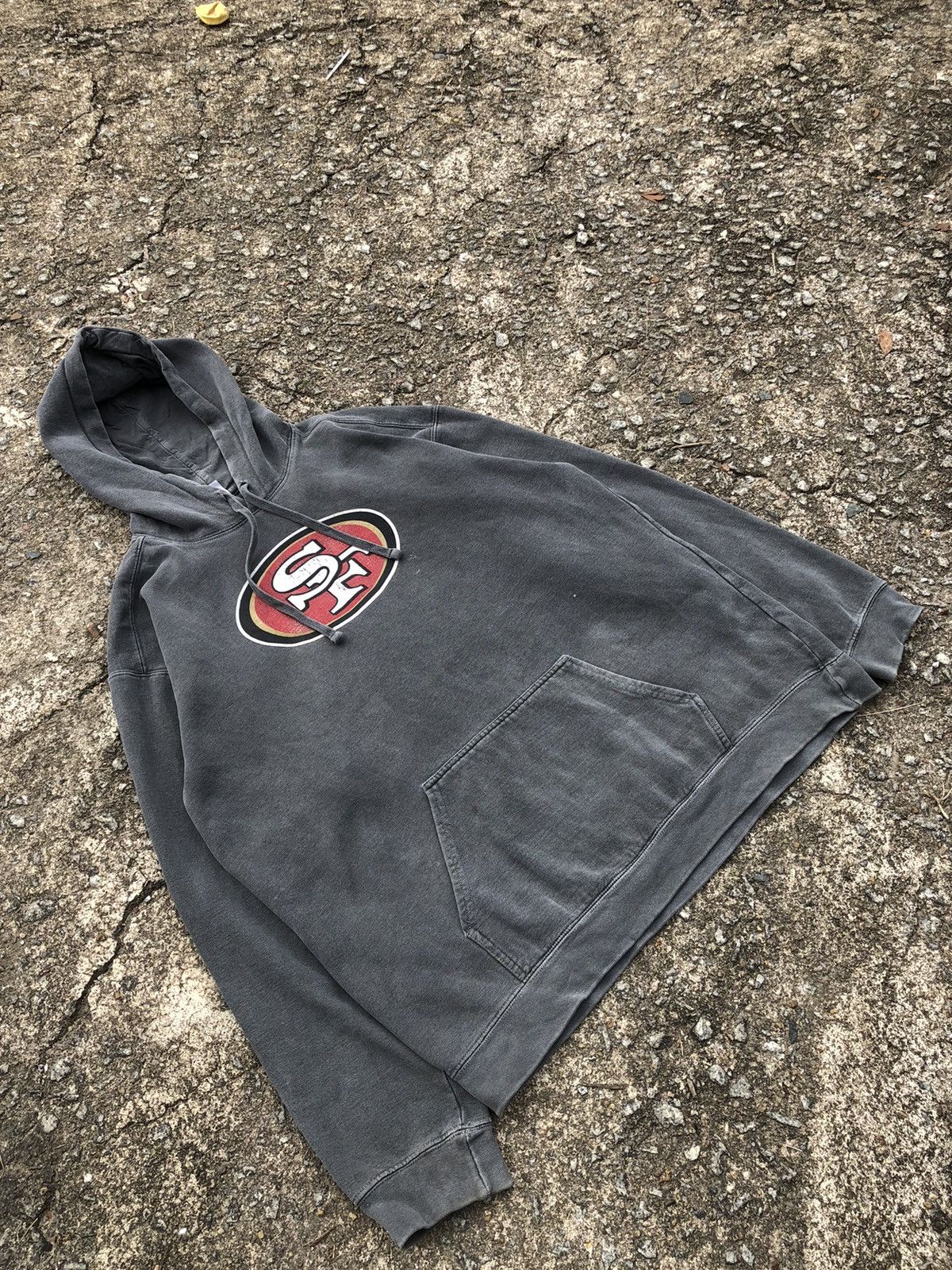 Vintage Vintage Beauty Sunfaded NFL San Francisco Center Logo Hoodie Size US L / EU 52-54 / 3 - 3 Thumbnail