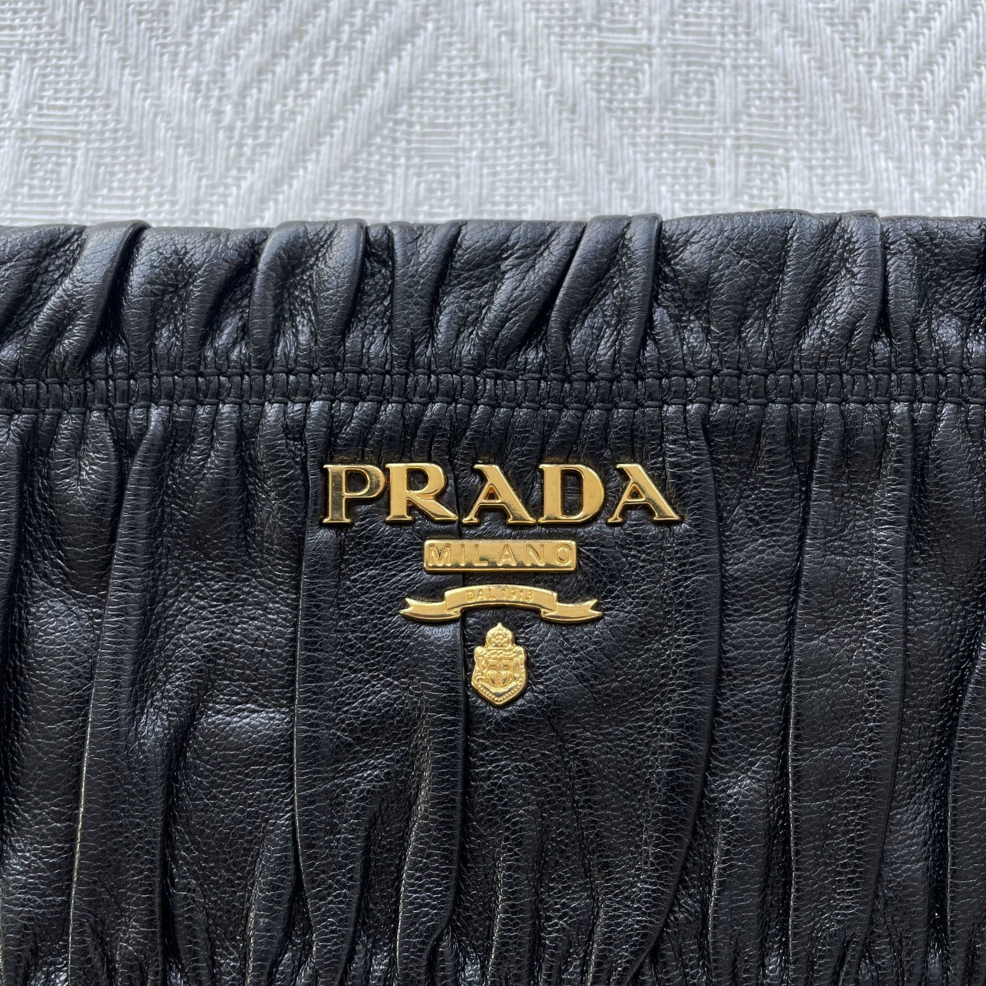 Prada Prada Pleated Black Gold Clutch 98 New w/ Chain Size ONE SIZE - 3 Thumbnail