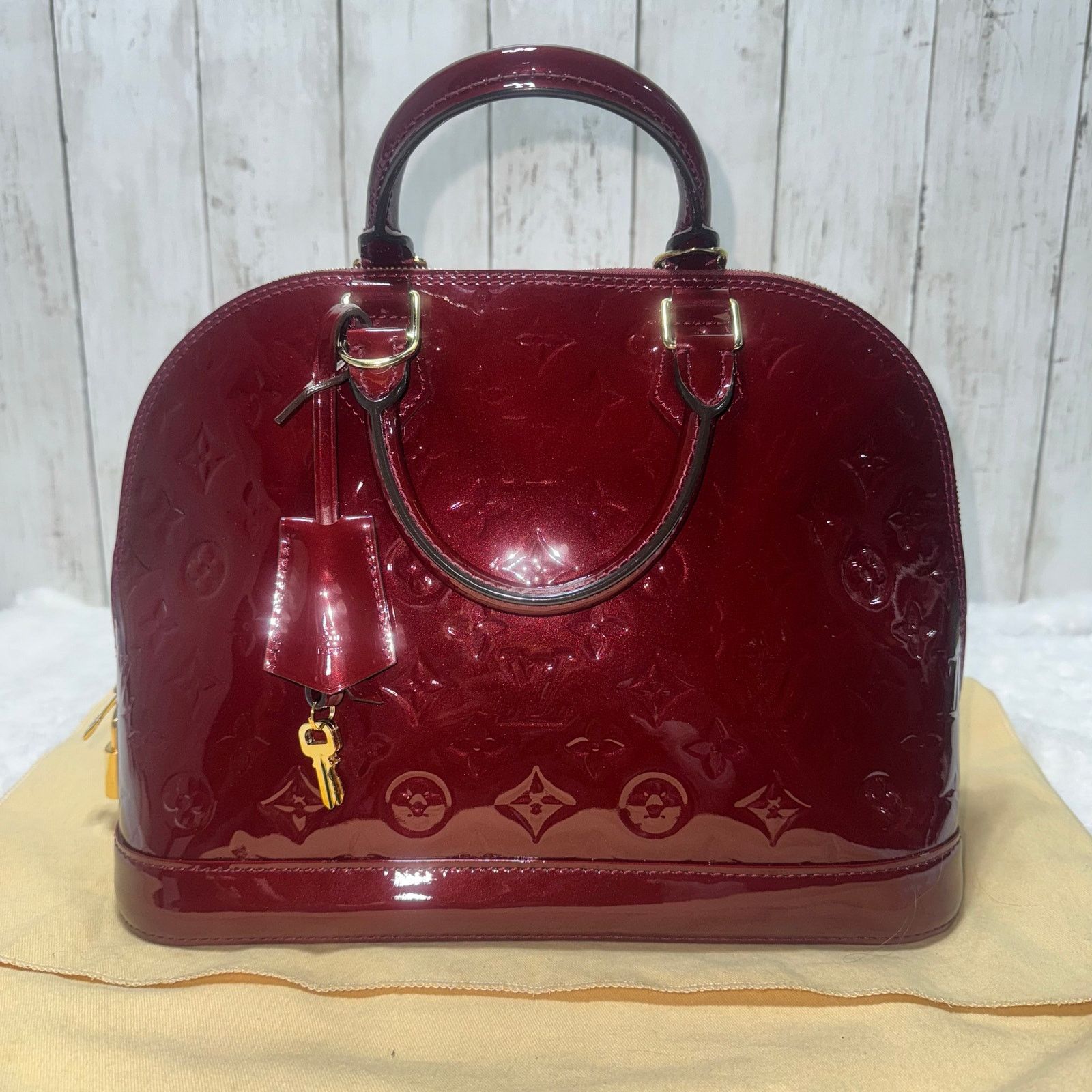 Louis Vuitton Authentic Louis Vuitton Alma Handbag Monogram Vernis SN4114 Size ONE SIZE - 23 Thumbnail