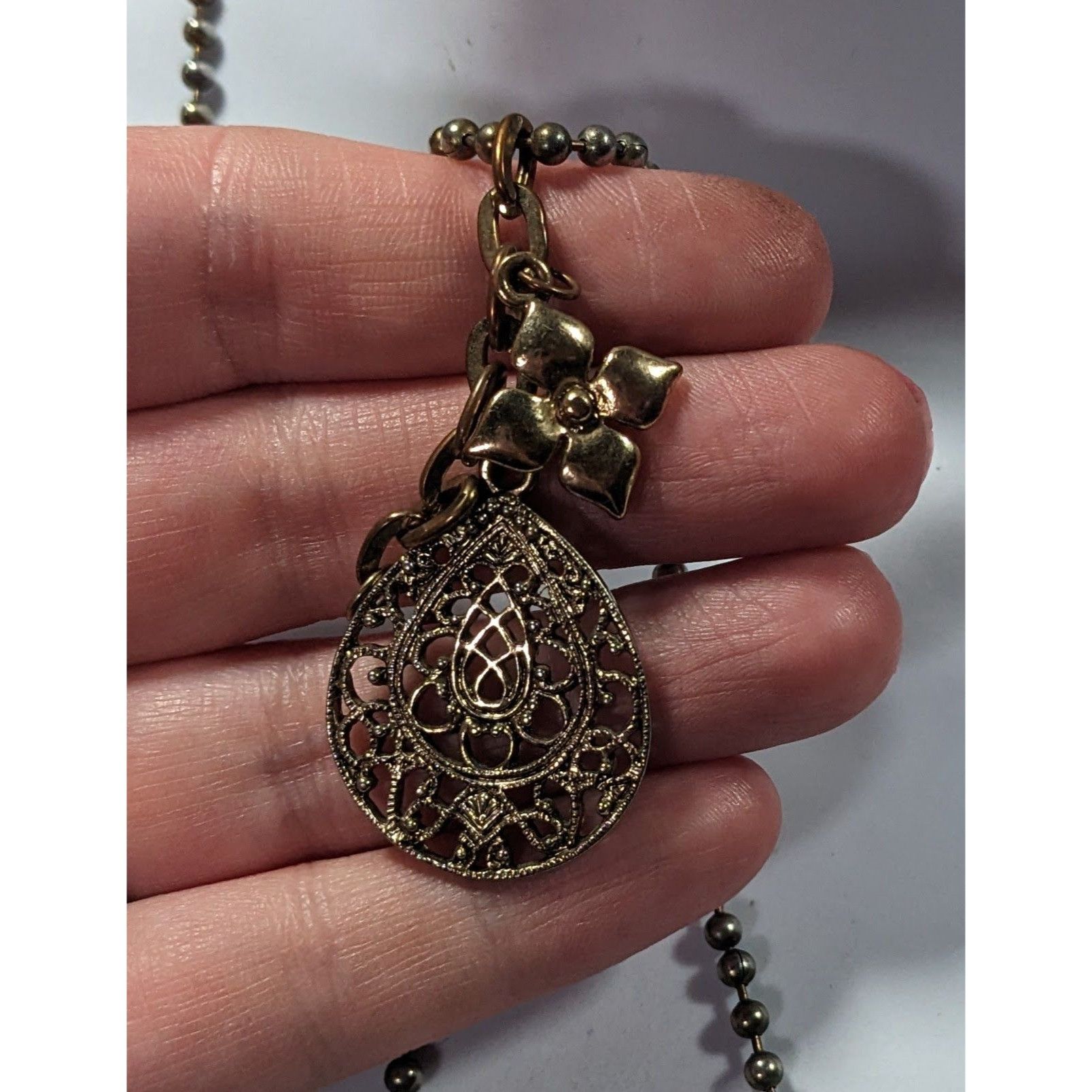 Other Bohemian Floral Gold Tone Charm Cluster Pendant Necklace Size ONE SIZE - 6 Thumbnail