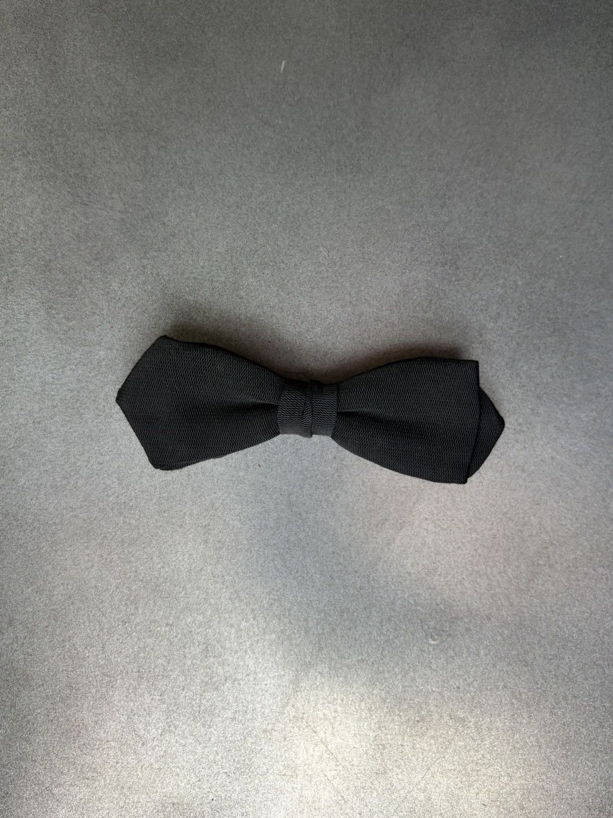 Vintage 1960s Bowtie Vintage Clip-On Bow Tie Royal-Rust Resistant Size ONE SIZE - 1 Thumbnail