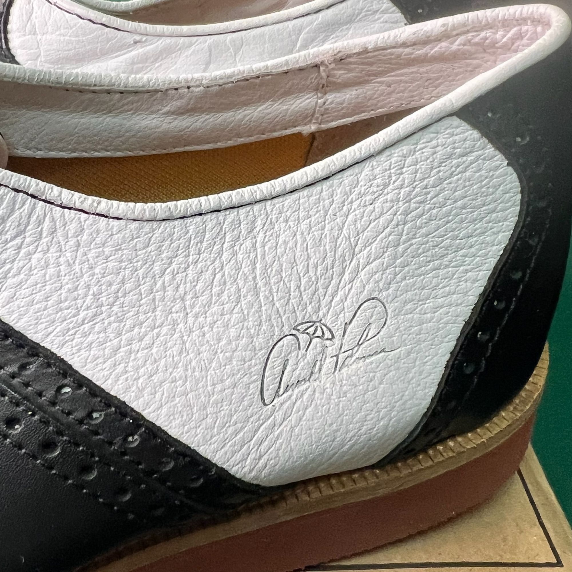 Other Two-Tone Oxford Saddle Shoes Size 11 Leather Upper Rubber So Size US 11 / EU 44 - 5 Thumbnail