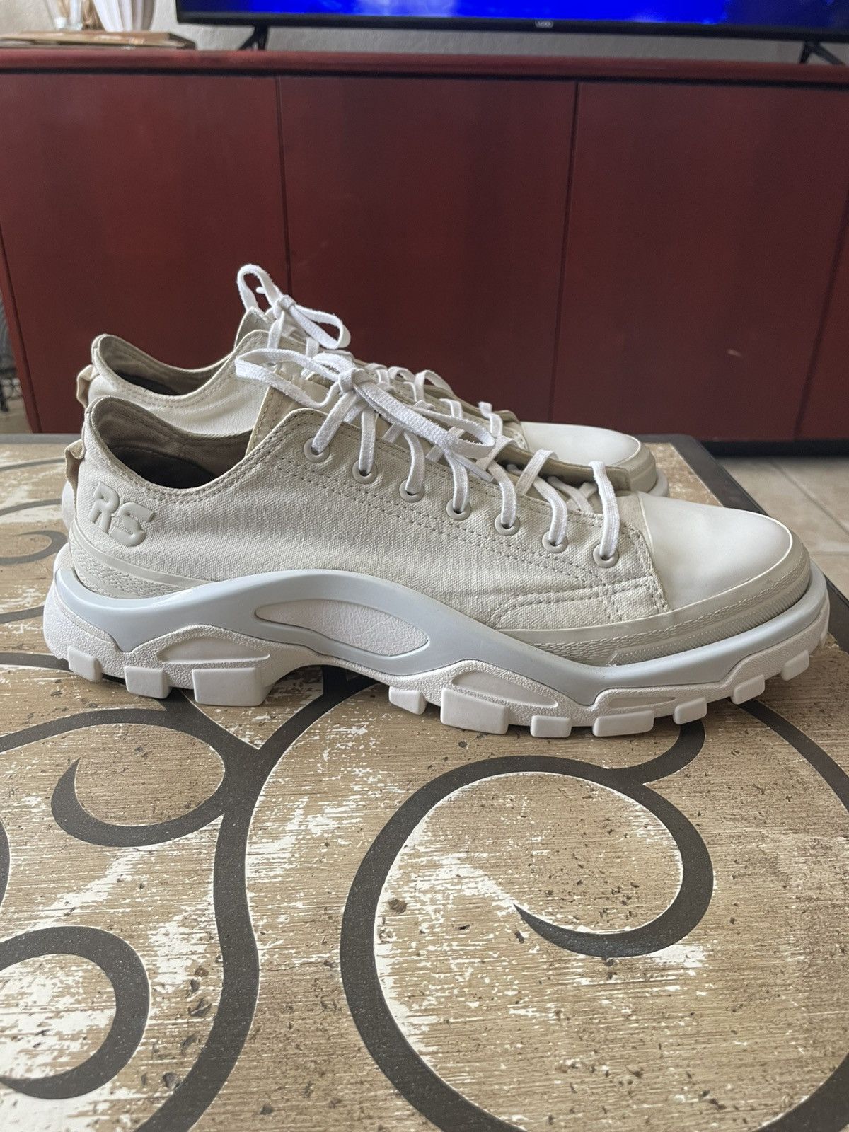 Adidas × Raf Simons Raf Simons x Adidas New Runner Talc Size US 12 / EU 45 - 3 Thumbnail