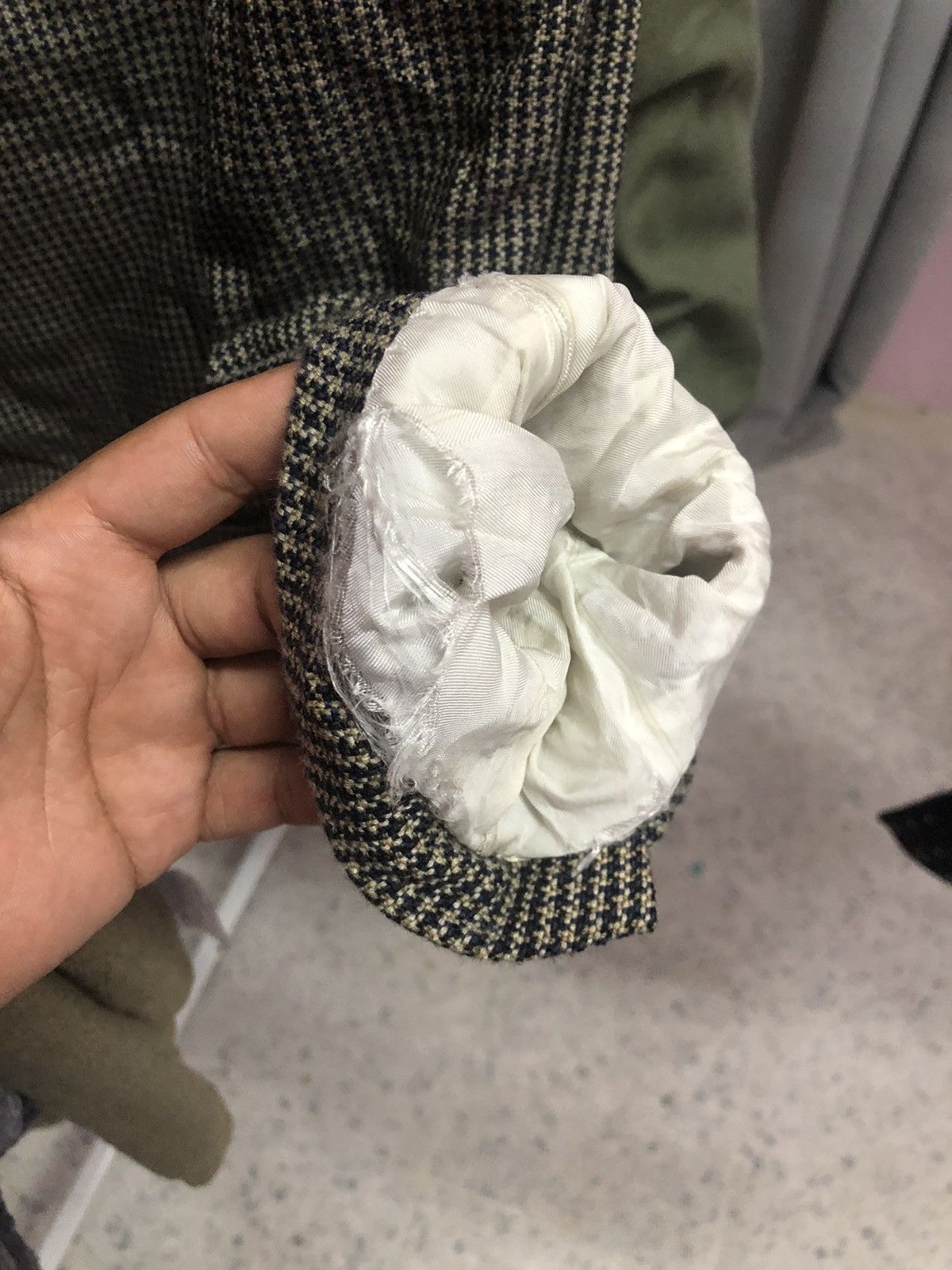 Burberry Vtg Burberry Tweed Wool Checked Single Breasted Blazer Size US M / EU 48-50 / 2 - 20 Thumbnail