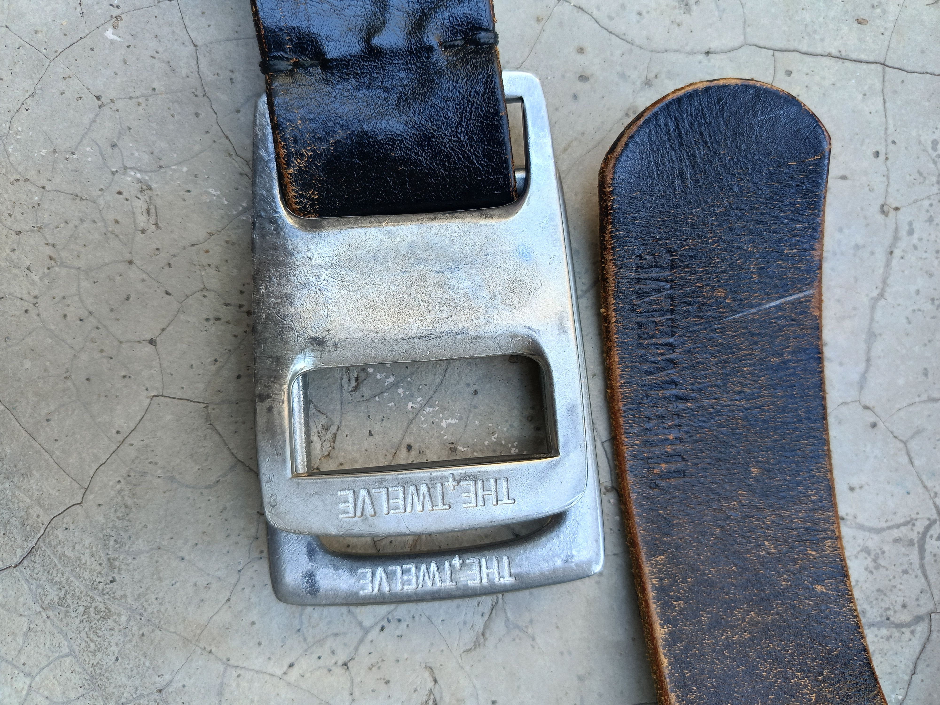 Japanese Brand RARE🔥 THE TWELVE DOUBLE BUCKLE VINTAGE LEATHER BELT Size ONE SIZE - 3 Thumbnail