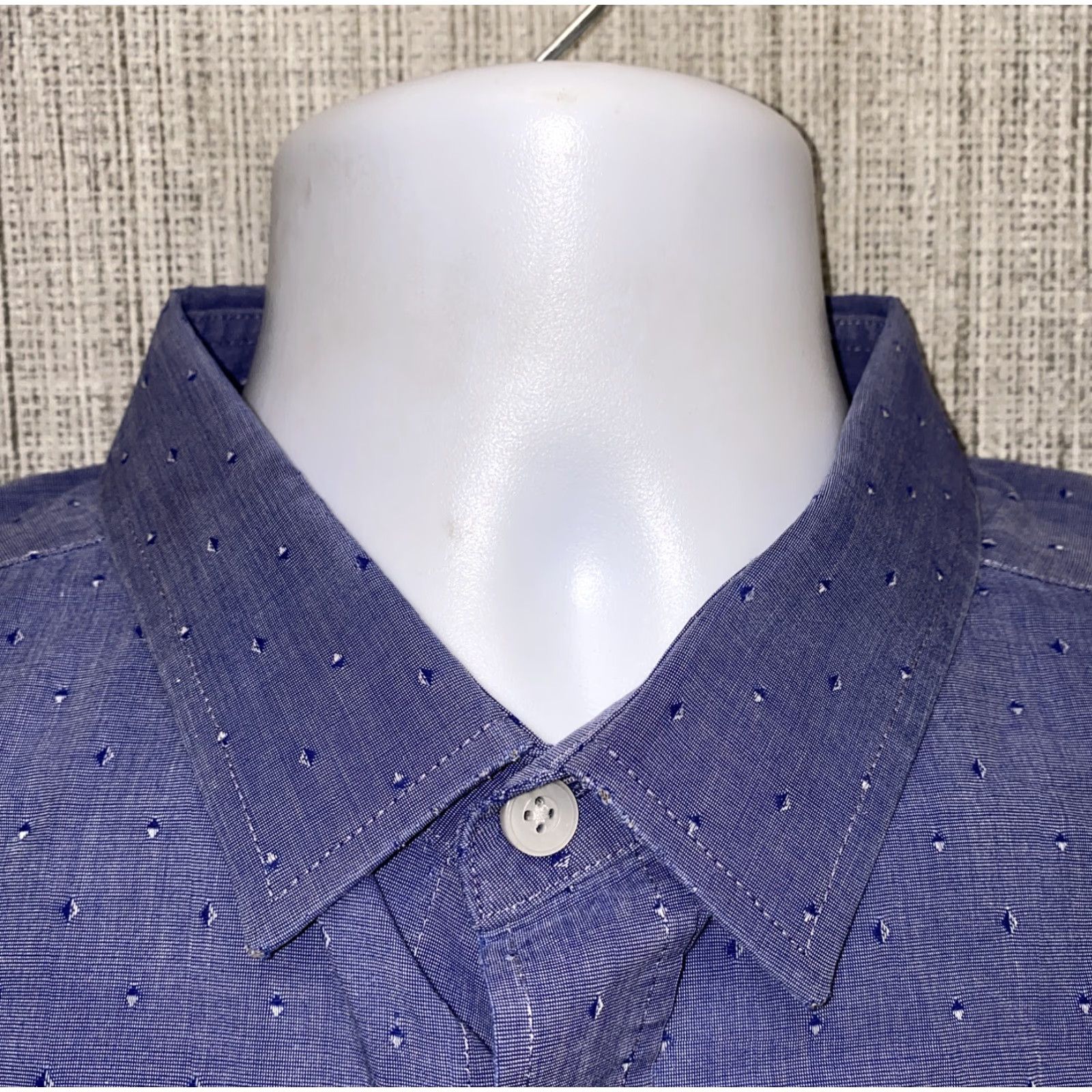 UNTUCKit UNTUCKit Mens Button-Up Shirt XL Blue Long Sleeve Solid Button-Front Collared Cotton Regular Shirt Mens Size US XL / EU 56 / 4 - 3 Thumbnail