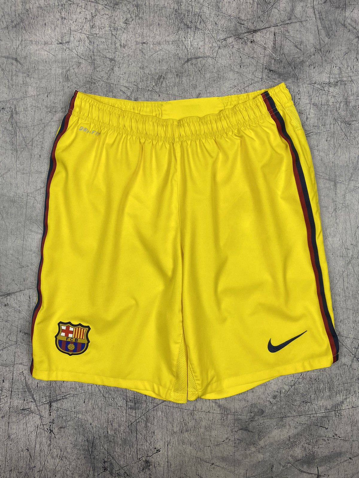 Nike Nike Barcelona FC Soccer Jersey Shorts Size M Size US 32 / EU 48 - 2 Thumbnail