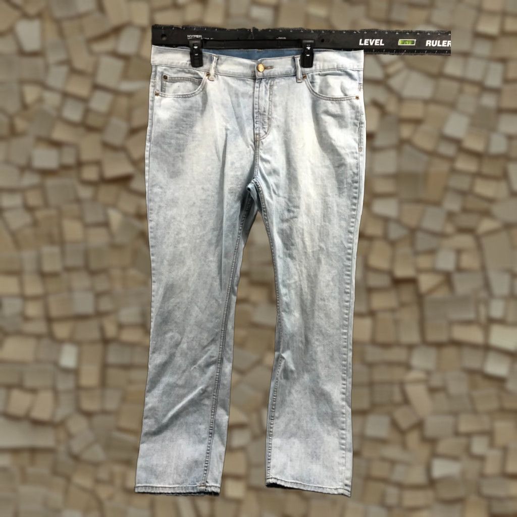 Lee Lee Jeans Straight Size 40 Mens Blue Mid Rise 5-Pocket Denim Cotton Blend Belt Loops Inseam 32 Machine Washable Size US 40 / EU 56 - 1 Thumbnail