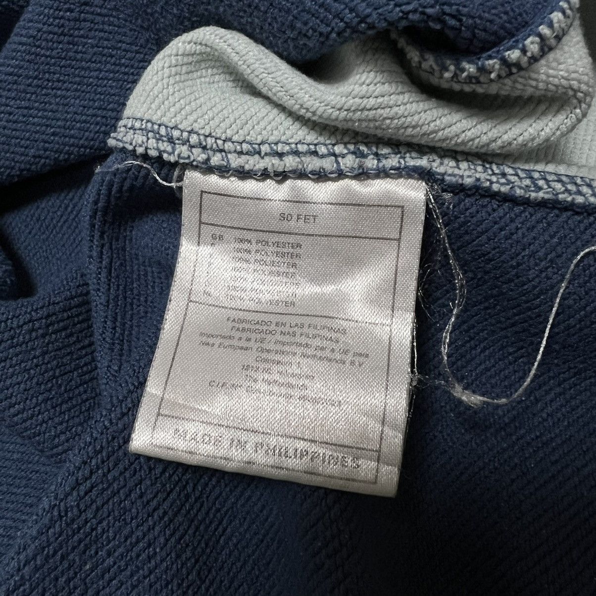 Nike × Vintage Vintage Nike y2k Center Logo Swoosh sweatshirt Size US S / EU 44-46 / 1 - 13 Thumbnail