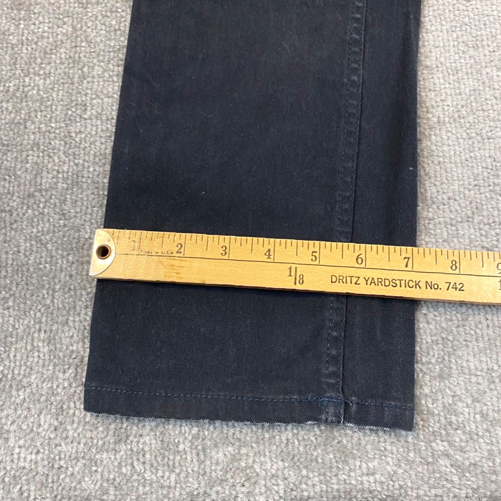 Levi's HUGO BOSS Jeans Mens 33x34 Slim Fit Gray Special Treatment Wash Button Fly Denim 5-Pocket Style Straight Men Size US 33 - 5 Thumbnail