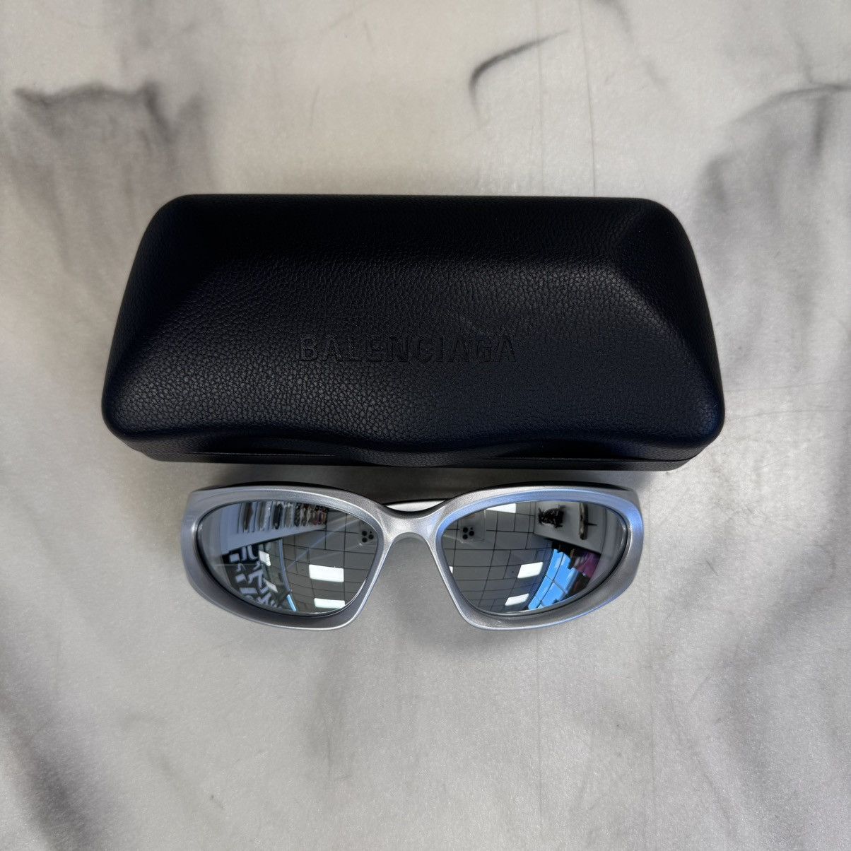 Balenciaga Balenciaga Swift Oval Sunglasses Silver Size ONE SIZE - 7 Thumbnail