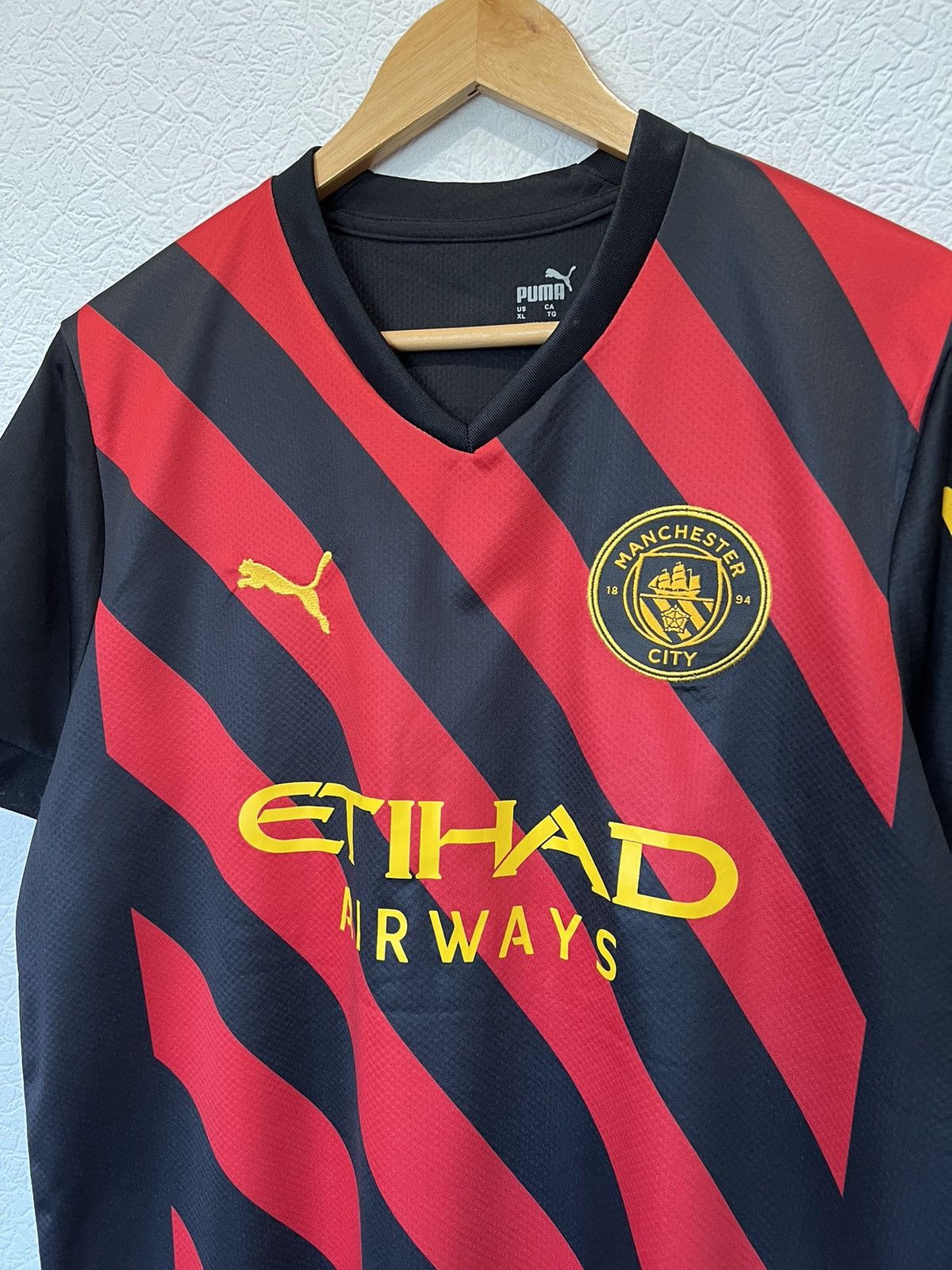 Puma Puma Manchester City 2022/2023 Away Kit Soccer Jersey Size US XL / EU 56 / 4 - 2 Thumbnail