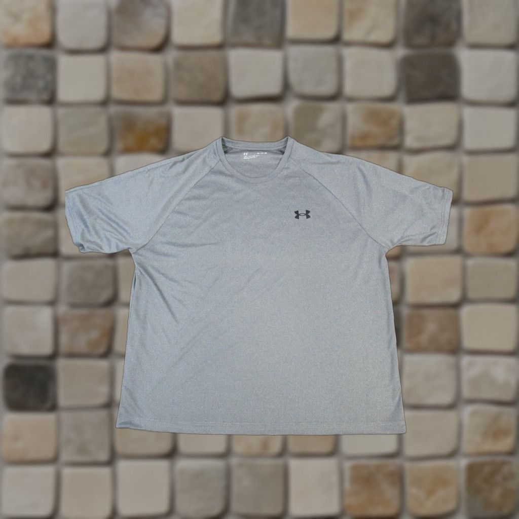 Under Armour Under Armour Shirt Mens XL Gray Running Pullover Crew Neck HeatGear Short Sleeve Activewear Size US XL / EU 56 / 4 - 1 Thumbnail