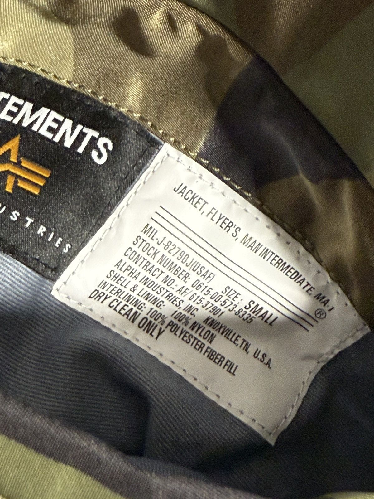 Alpha Industries × Vetements CAMOUFLAGE BOMBER JACKET Size US S / EU 44-46 / 1 - 13 Thumbnail