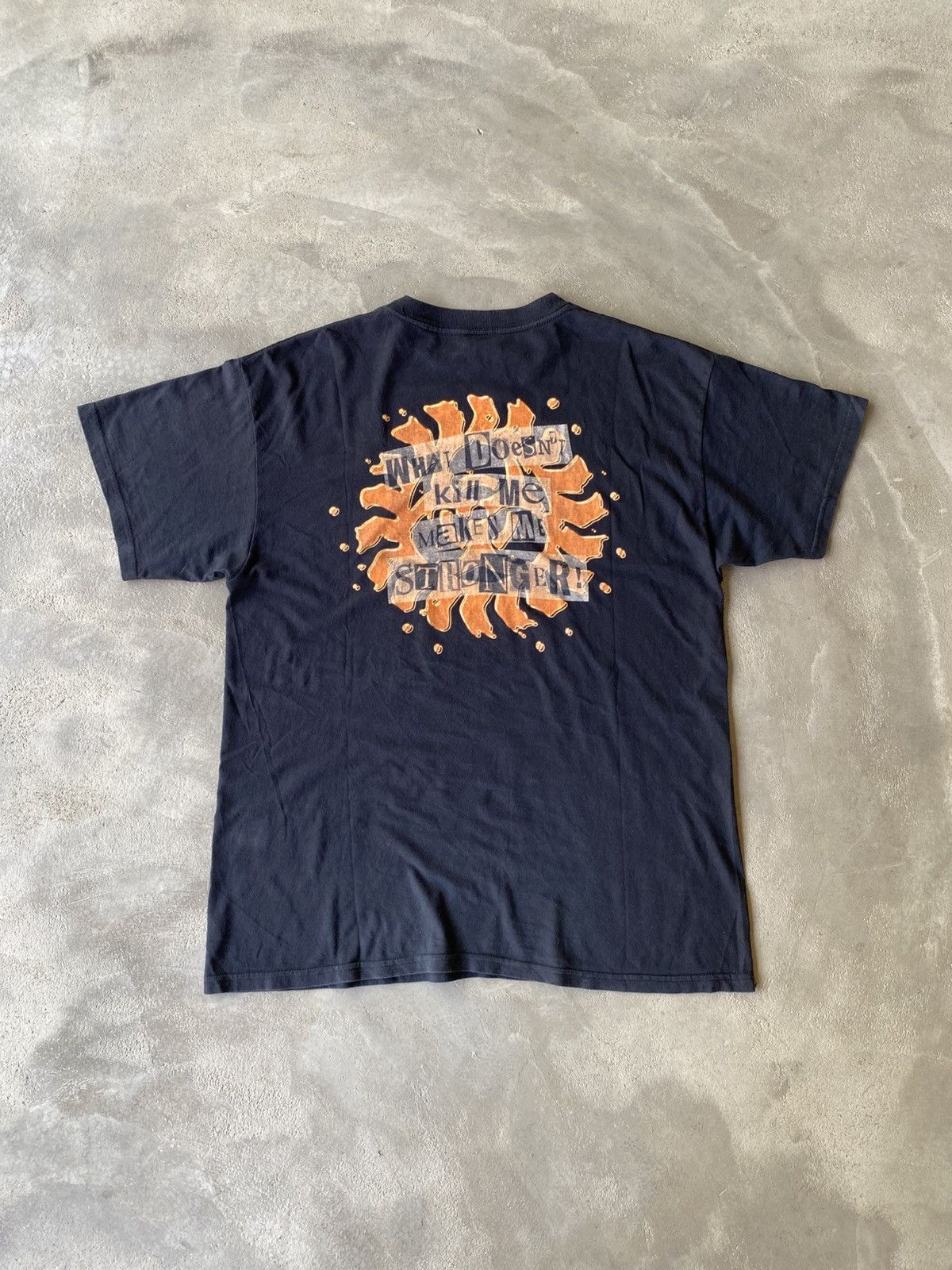 Band Tees × Vintage Vintage Biohazard Mata Leao Album Tshirt Size US XL / EU 56 / 4 - 2 Thumbnail