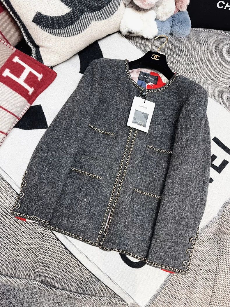 Chanel Chanel 19b autumn and winter preview tweed gray chain four Size XS / US 0-2 / IT 36-38 - 1 Thumbnail