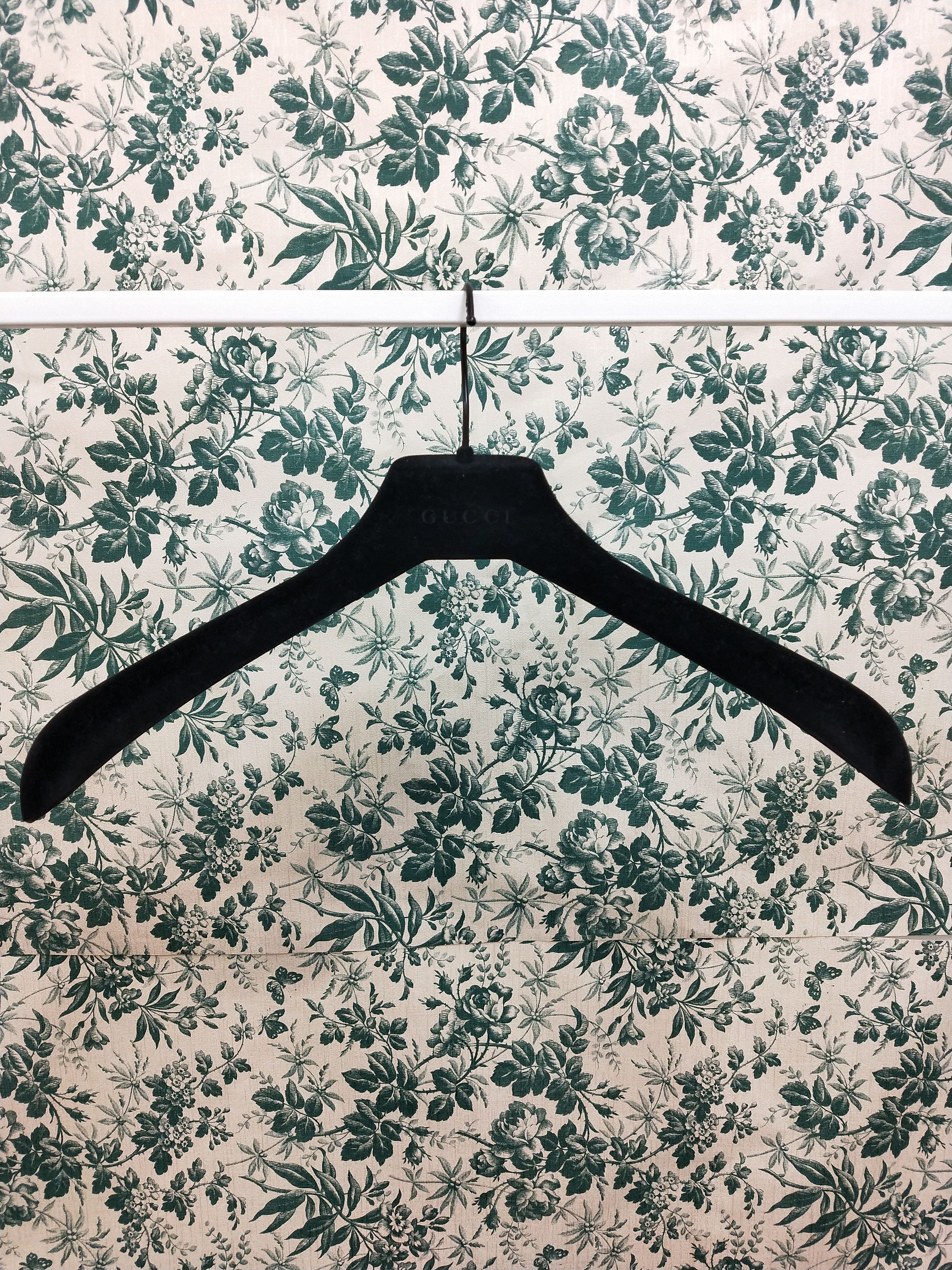 Gucci × Louis Vuitton 10x Hangers Size ONE SIZE - 9 Thumbnail