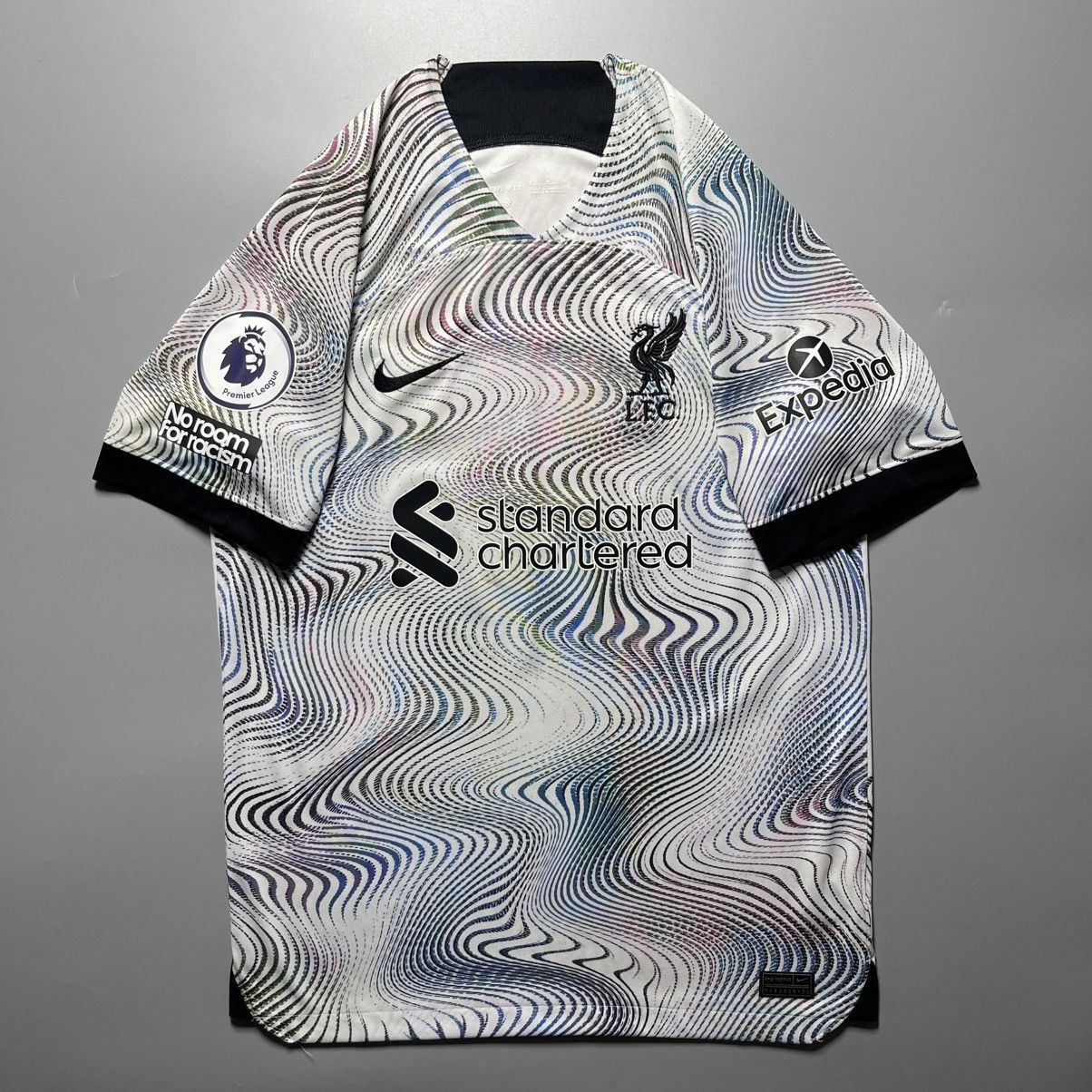 Nike × Vintage LIVERPOOL NIKE 2022/2023 FOOTBALL AWAY JERSEY #11 SALAH Size US M / EU 48-50 / 2 - 2 Thumbnail
