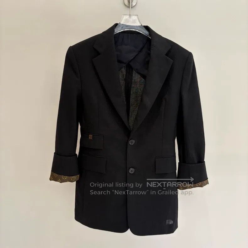 Louis Vuitton Louis Vuitton Brown blazer with presbyopic leather buttons Size XS / US 0-2 / IT 36-38 - 1 Thumbnail