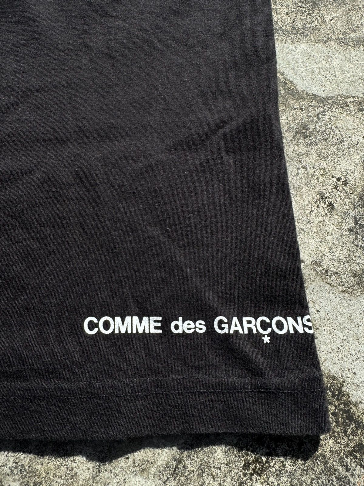 Comme des Garcons × Japanese Brand × Vintage 90s HELMUT NEWTON X COMME DES GARCON RARE T SHIRT Size S / US 4 / IT 40 - 4 Thumbnail