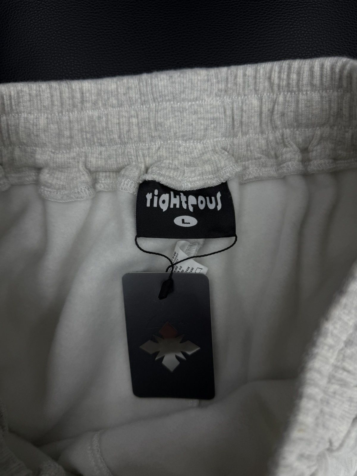 Other We Are Righteous Grey Cotton Shorts Size Large (NEW) Size US 33 - 7 Thumbnail