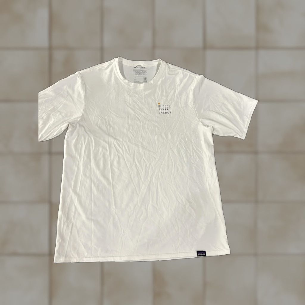 Patagonia Patagonia Shirt Mens Small White Capilene Cool Daily Cherry Street Energy Size US S / EU 44-46 / 1 - 1 Thumbnail