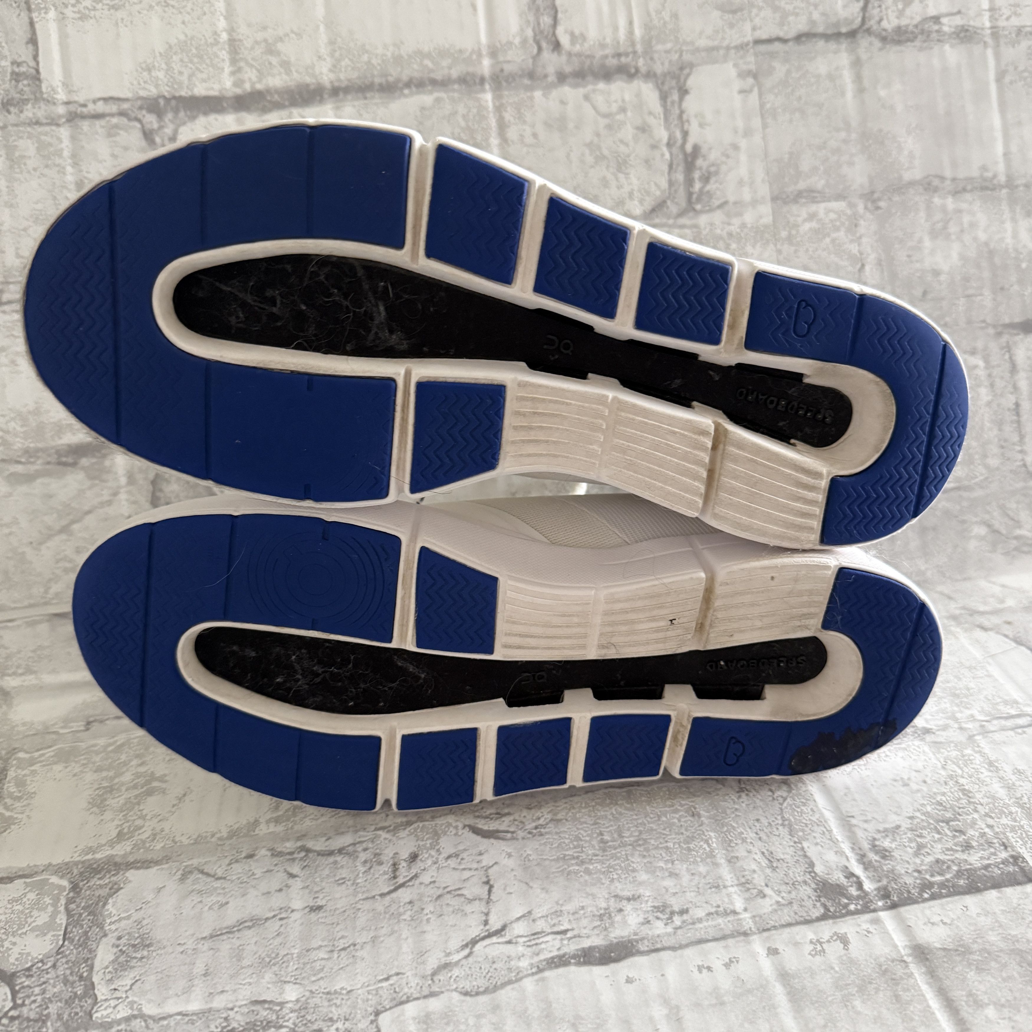 On On The Roger Spin Mesh CloudTec Speedboard Athletic Sneaker Size US 8 / IT 38 - 8 Thumbnail