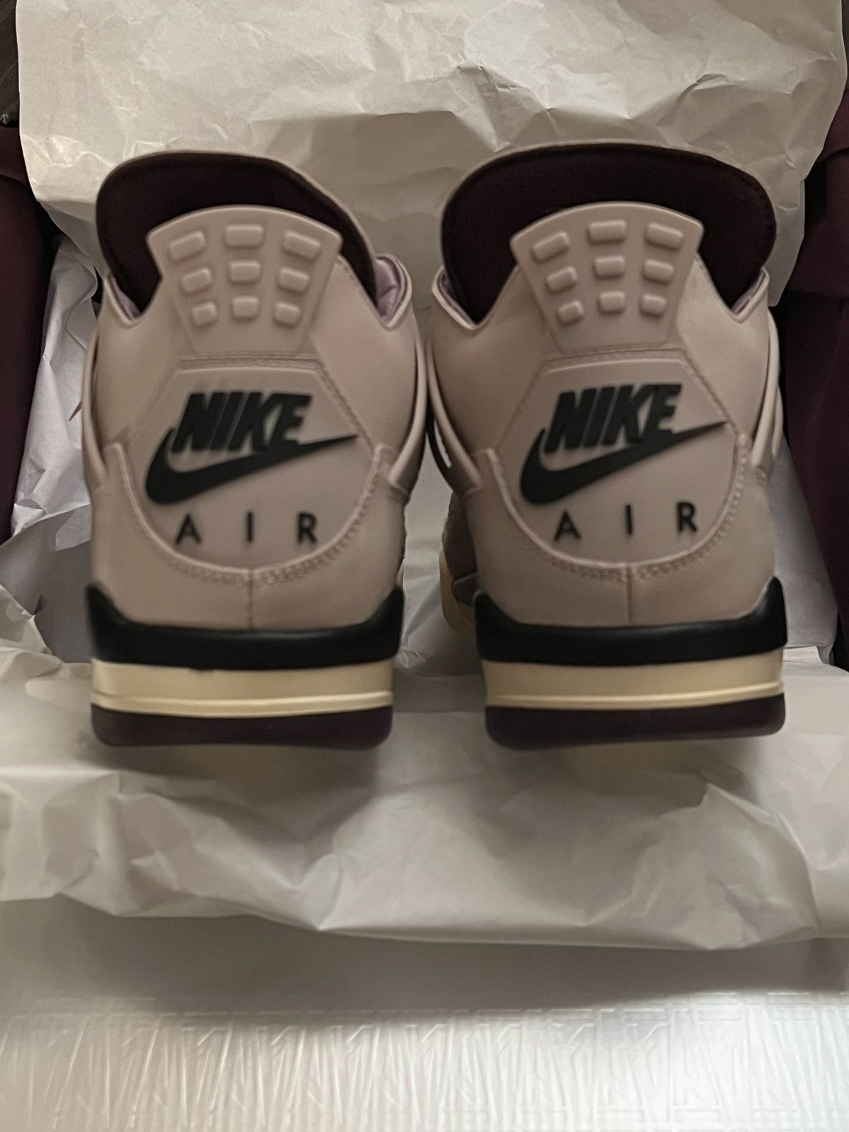 A Ma Maniere × Jordan Brand 12W/10.5M, Jordan 4 x A Ma Maniere, While You Were Sleeping Size US 10.5 / EU 43-44 - 21 Thumbnail