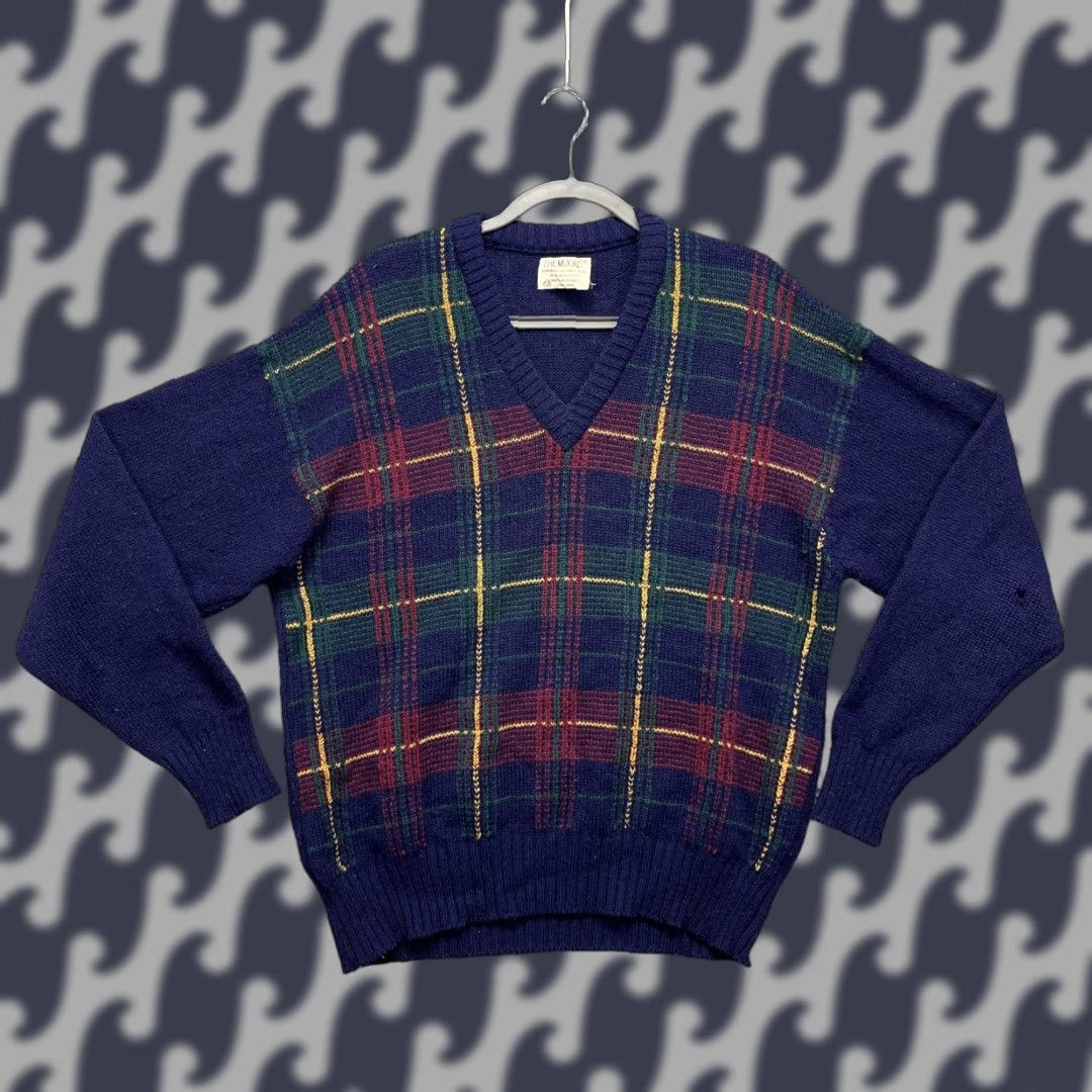 Vintage VINTAGE The Moors Sweater Mens Large Blue Plaid Shetland Wool V-Neck Pullover Size US L / EU 52-54 / 3 - 1 Thumbnail