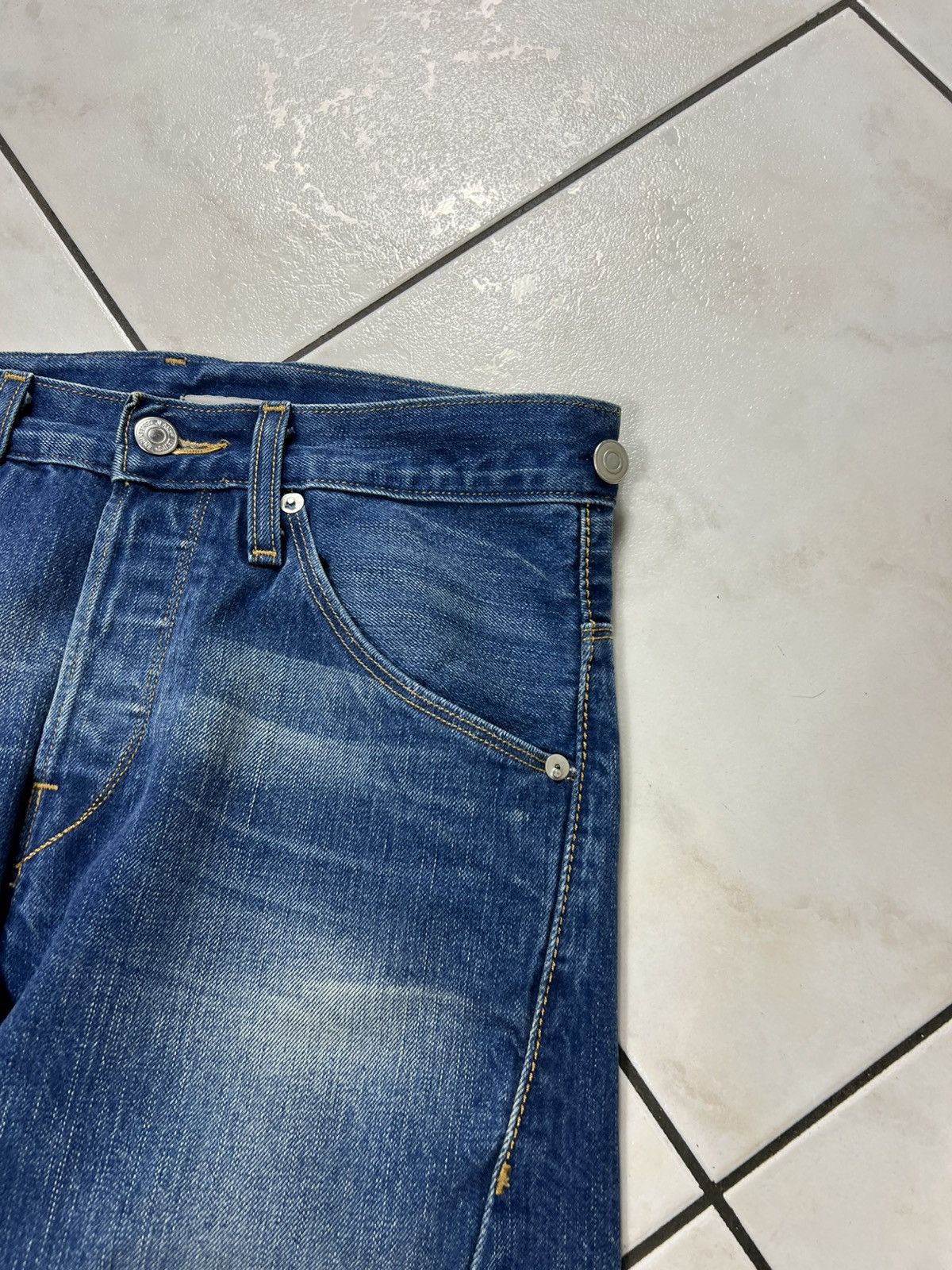 Levi's Vintage Levi’s engineered jeans asymmetrical y2k baggy pants Size US 28 / EU 44 - 8 Thumbnail